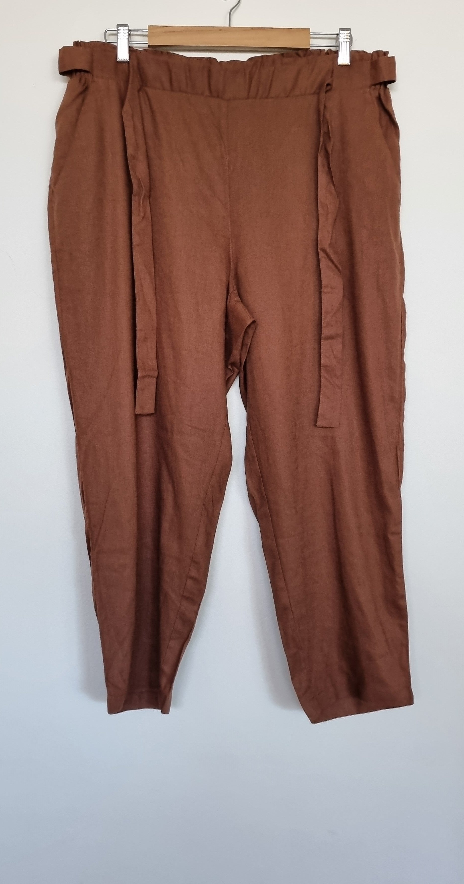 Suzanne Grae Linen Pull-On Trousers