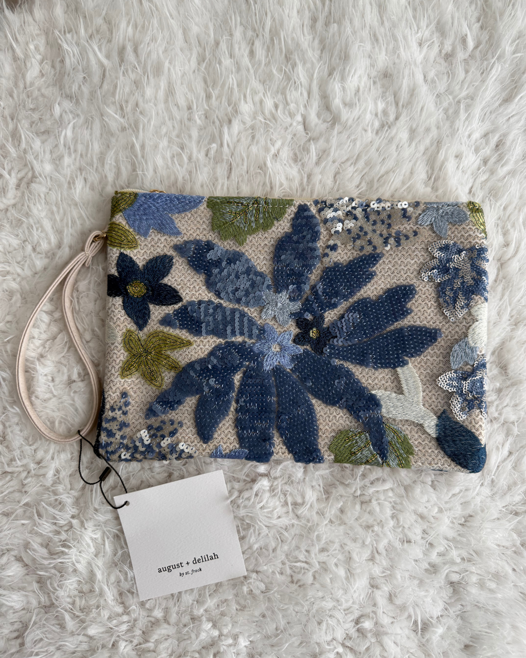 August + Delilah Clutch
