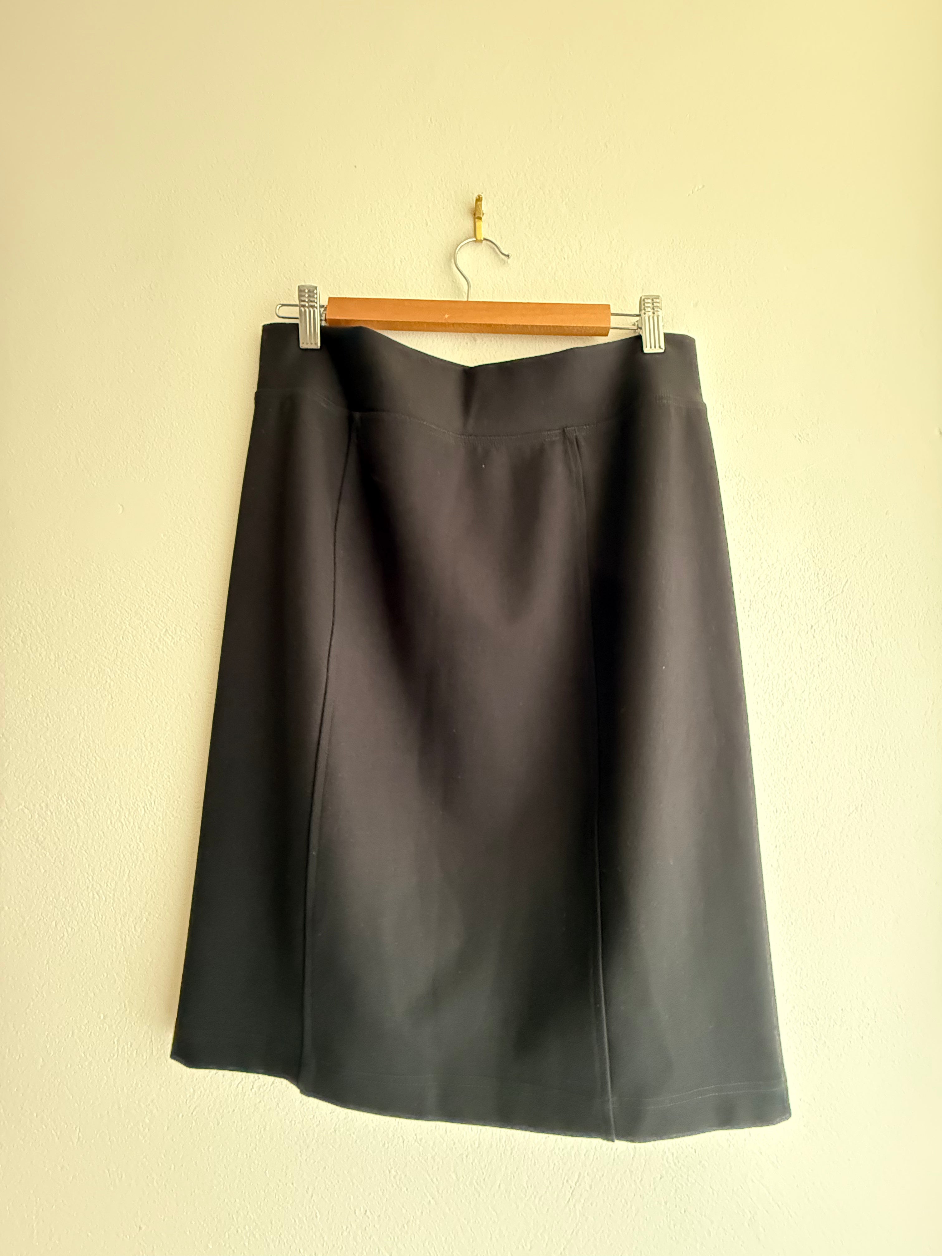 Review Ponte Skirt