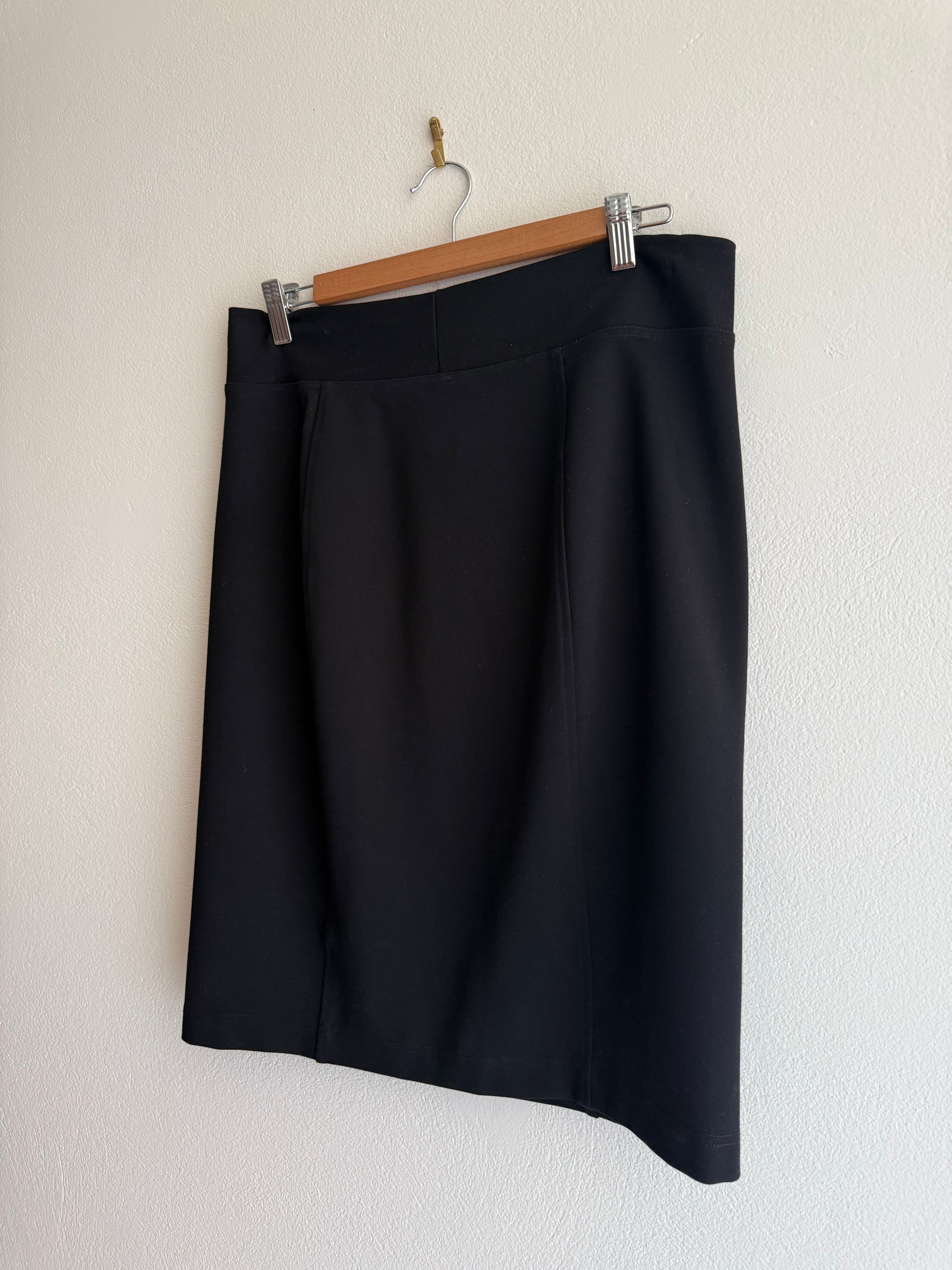 Review Ponte Skirt