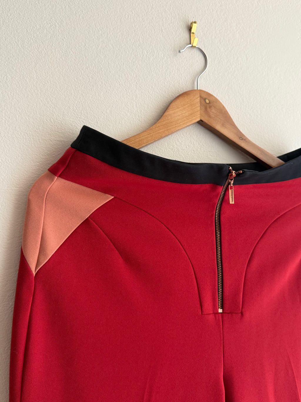 Cue Tailored Red Flared Pants