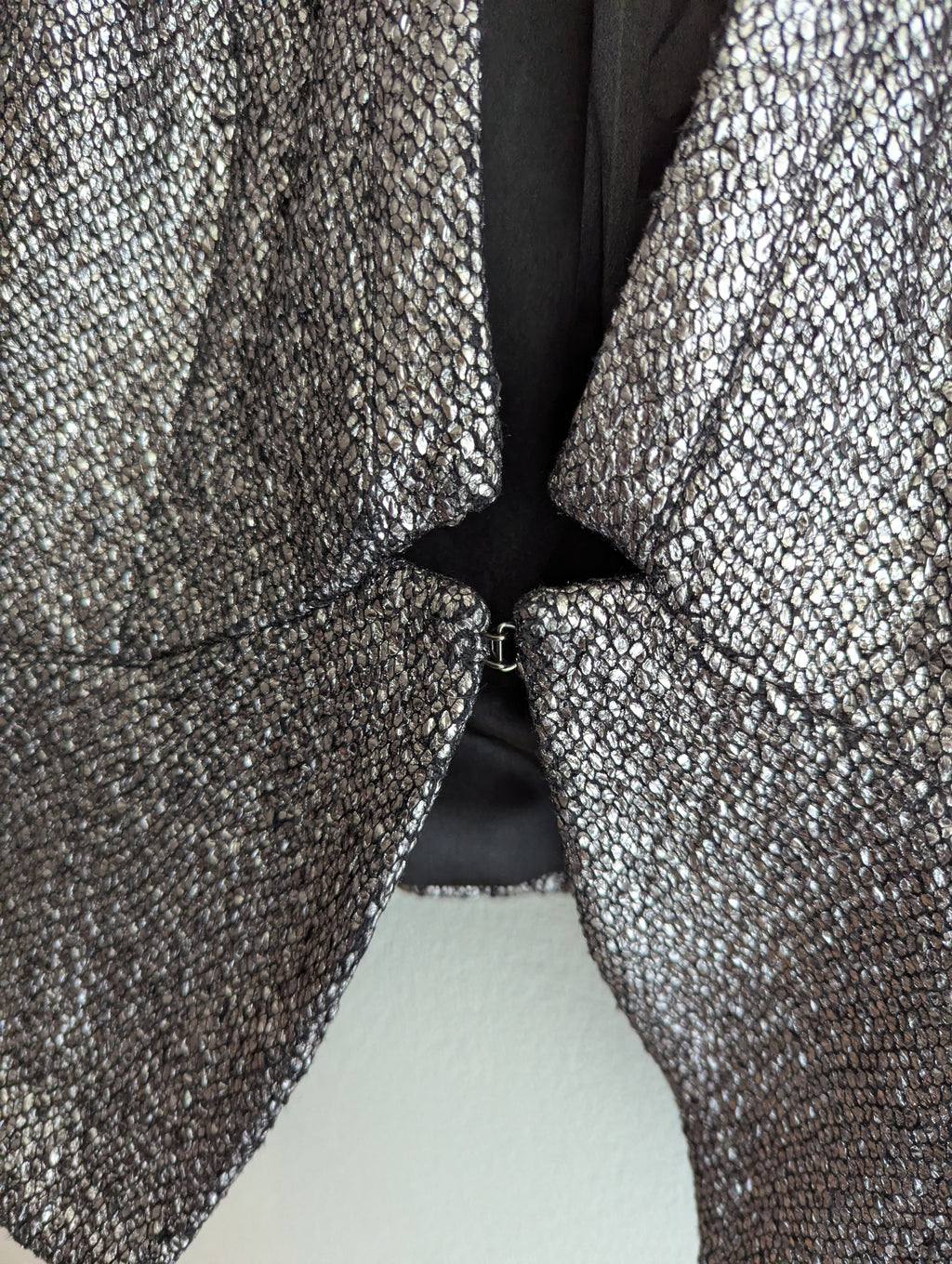 Sheike Metallic Cropped Jacket