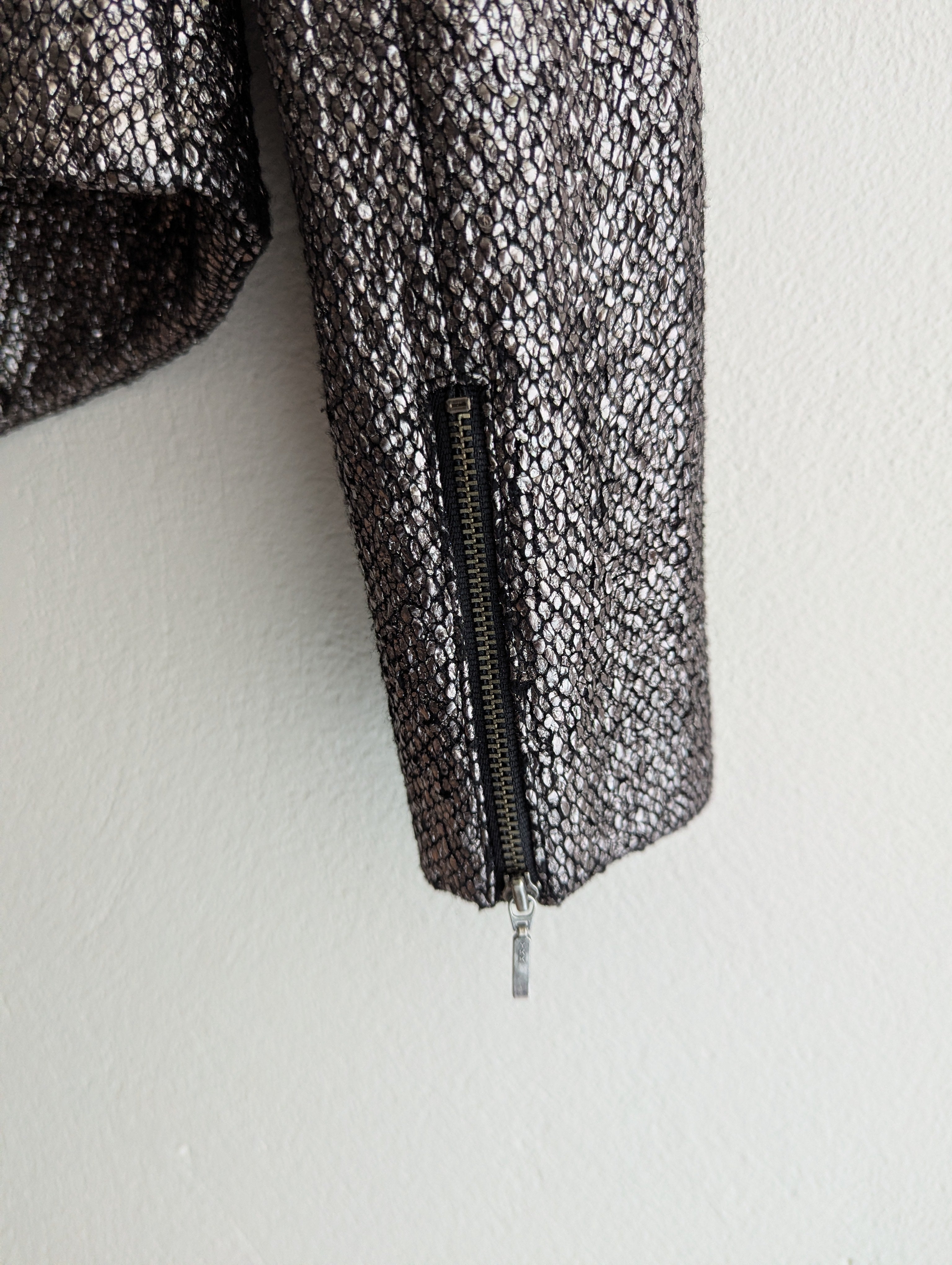 Sheike Metallic Cropped Jacket