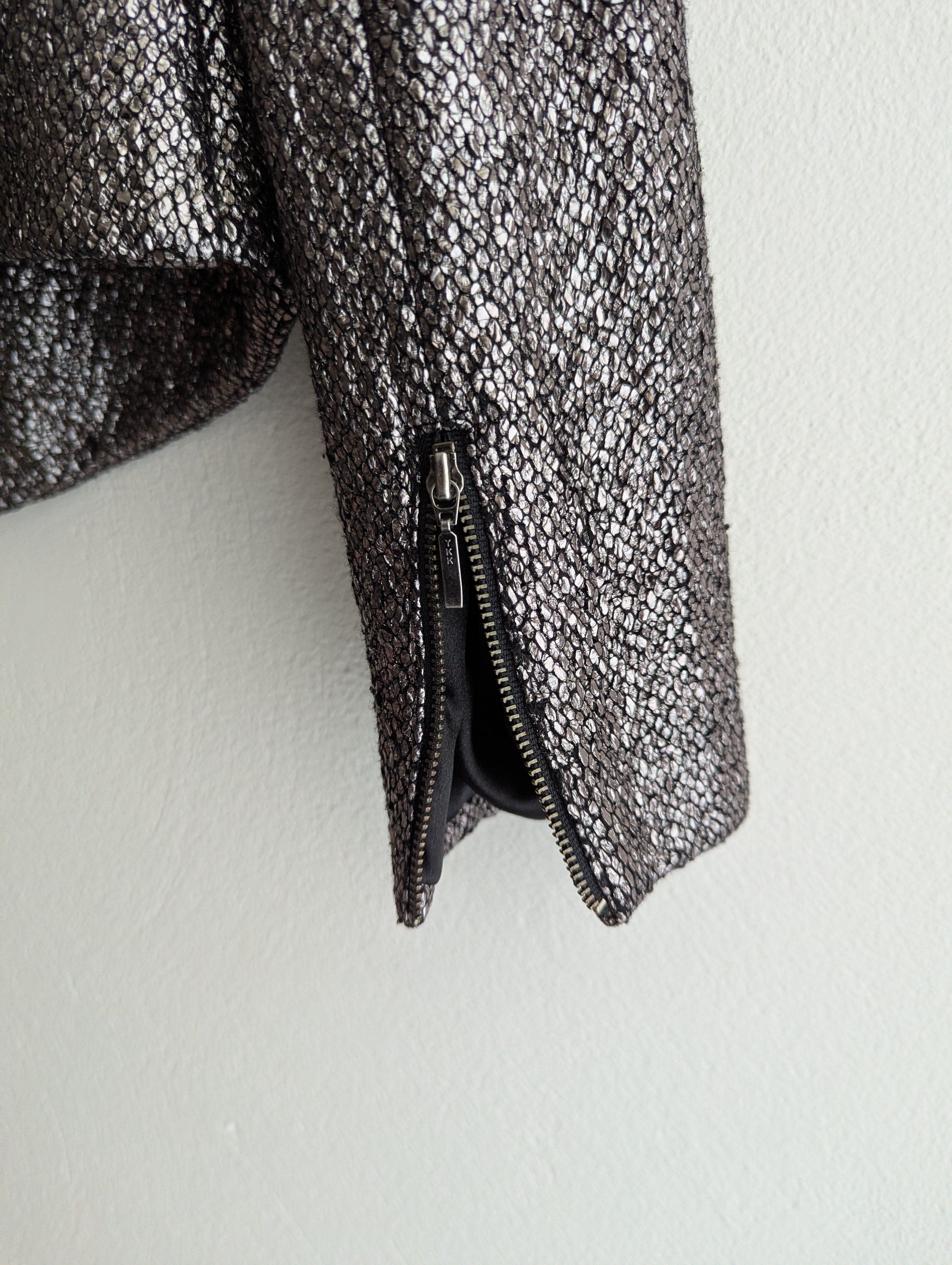 Sheike Metallic Cropped Jacket