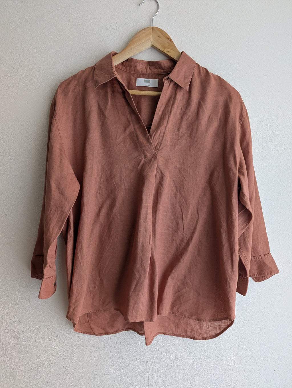 Uniqlo Linen Skipper Collar 3/4 Sleeve Shirt