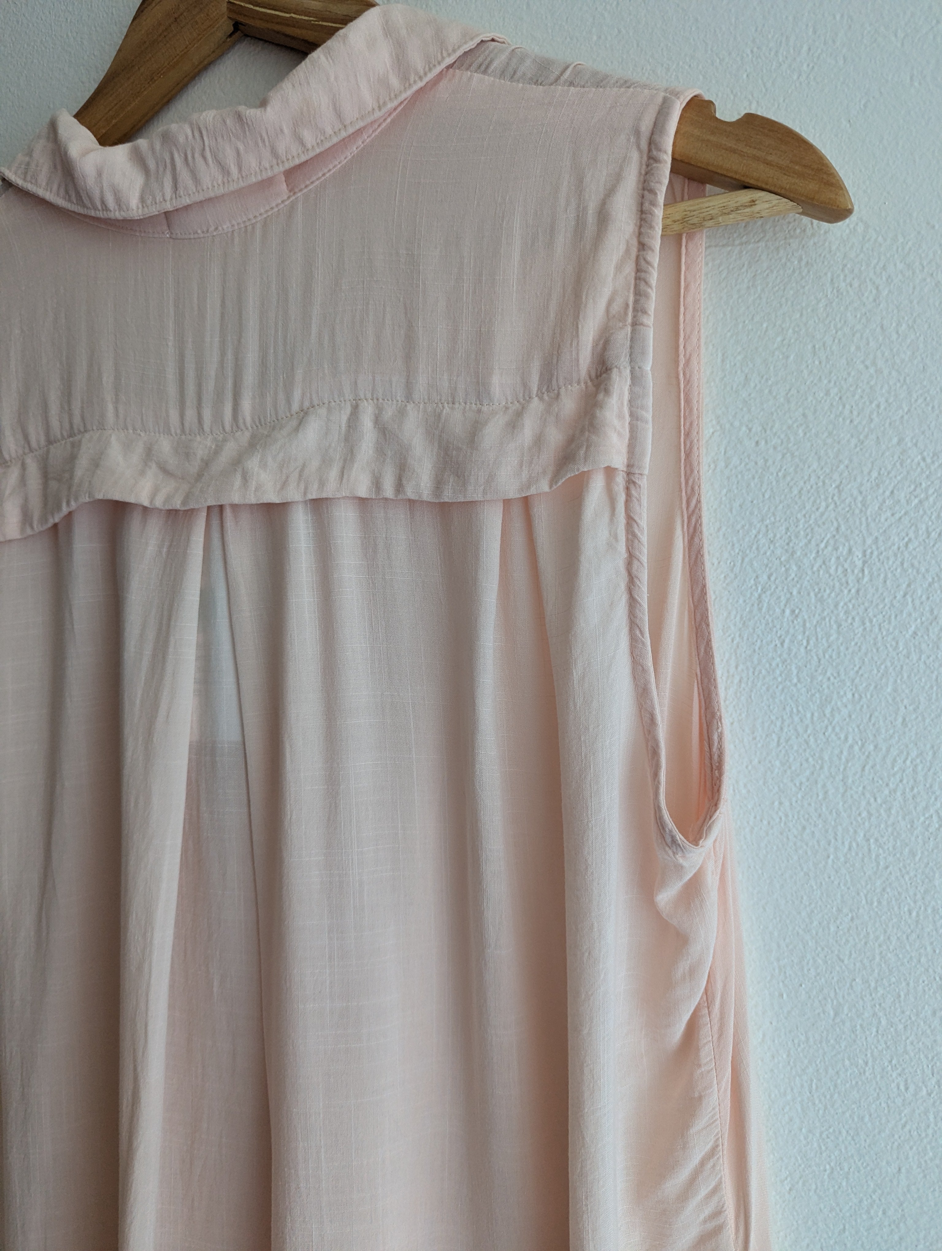 Bella Dahl Button-Down Sleeveless Top