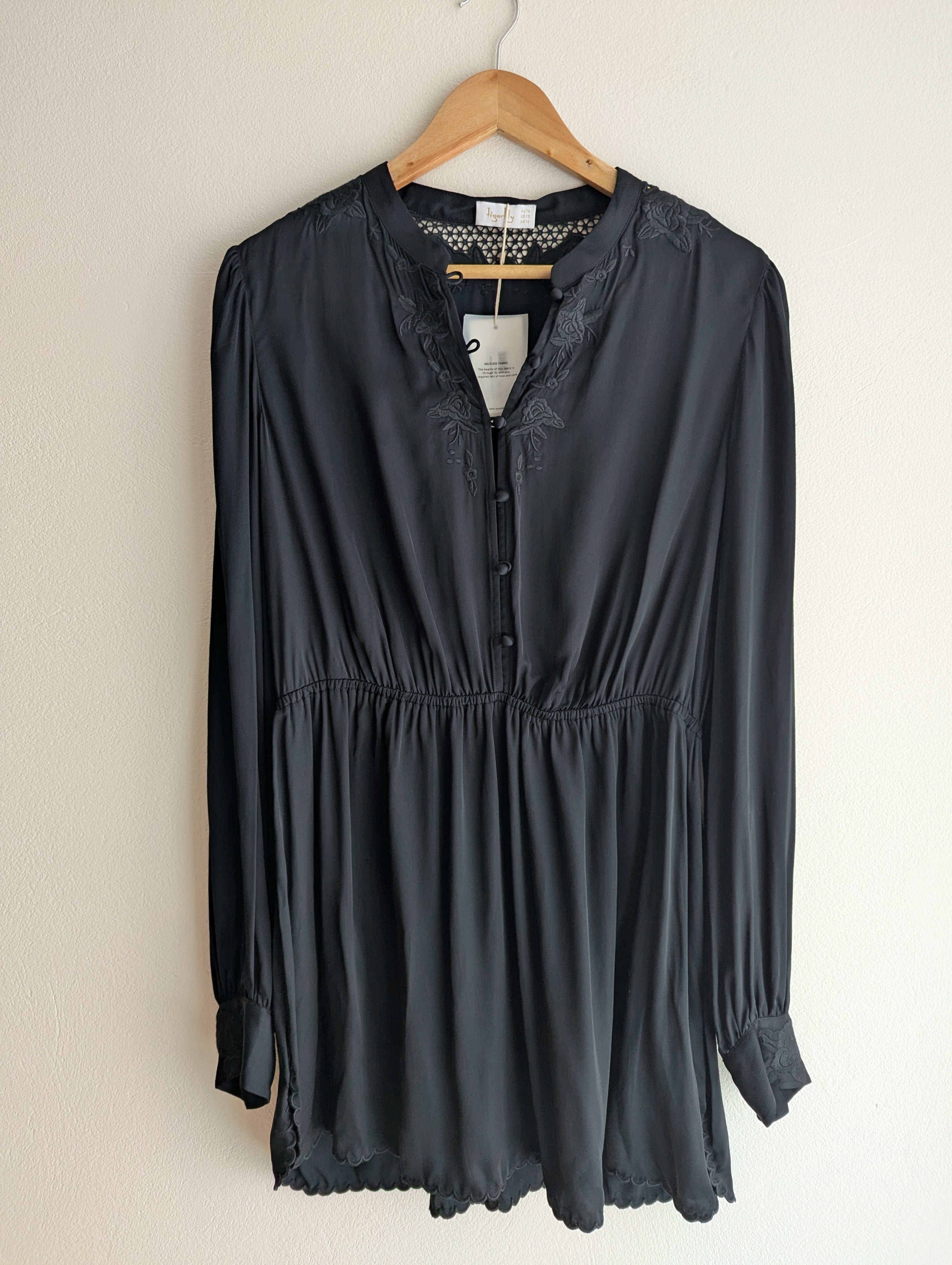 Tigerlily Long-Sleeve Satin Dress