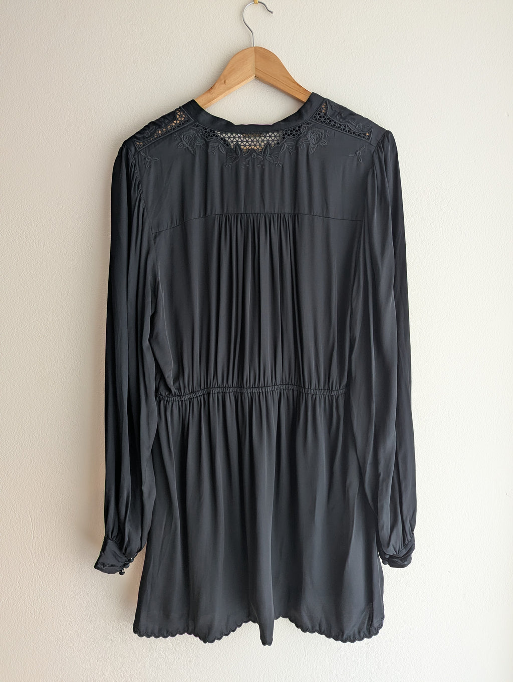 Tigerlily Long-Sleeve Satin Dress