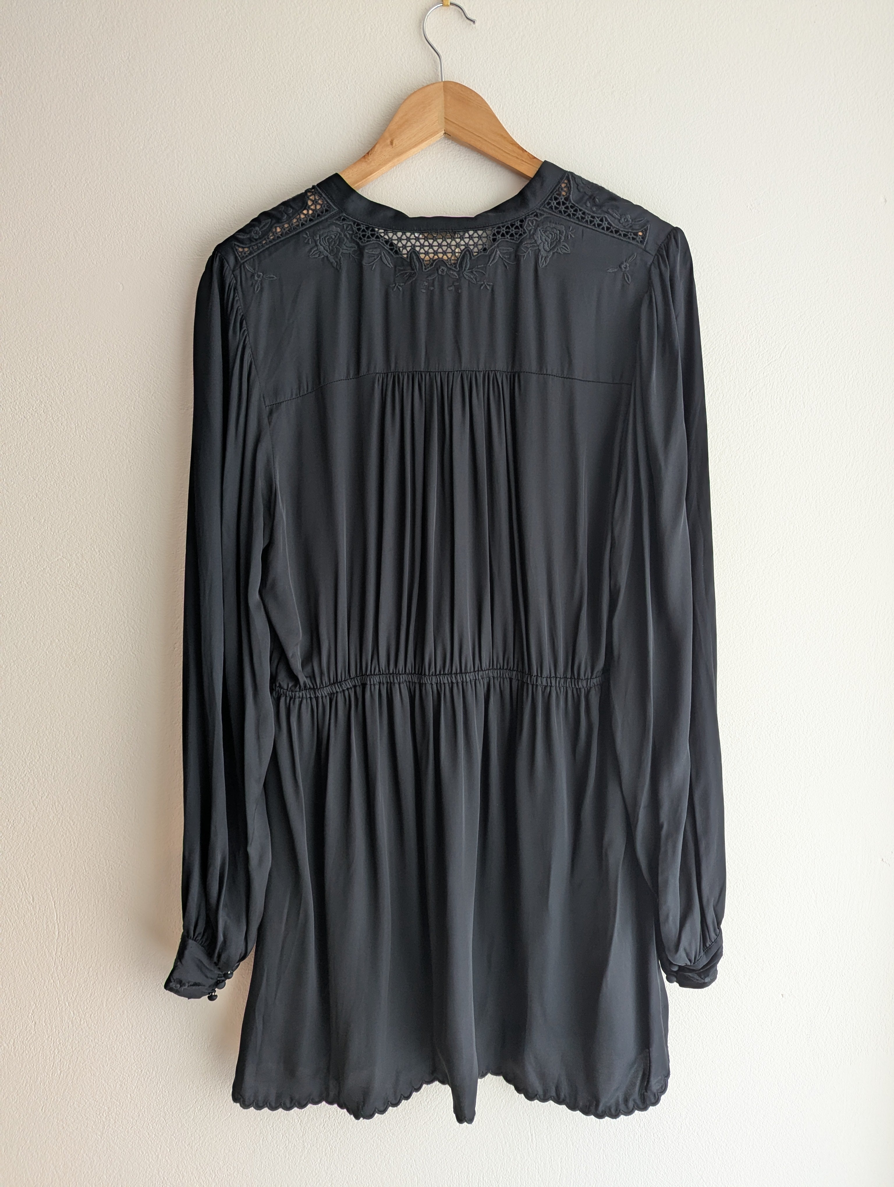 Tigerlily Long-Sleeve Satin Dress