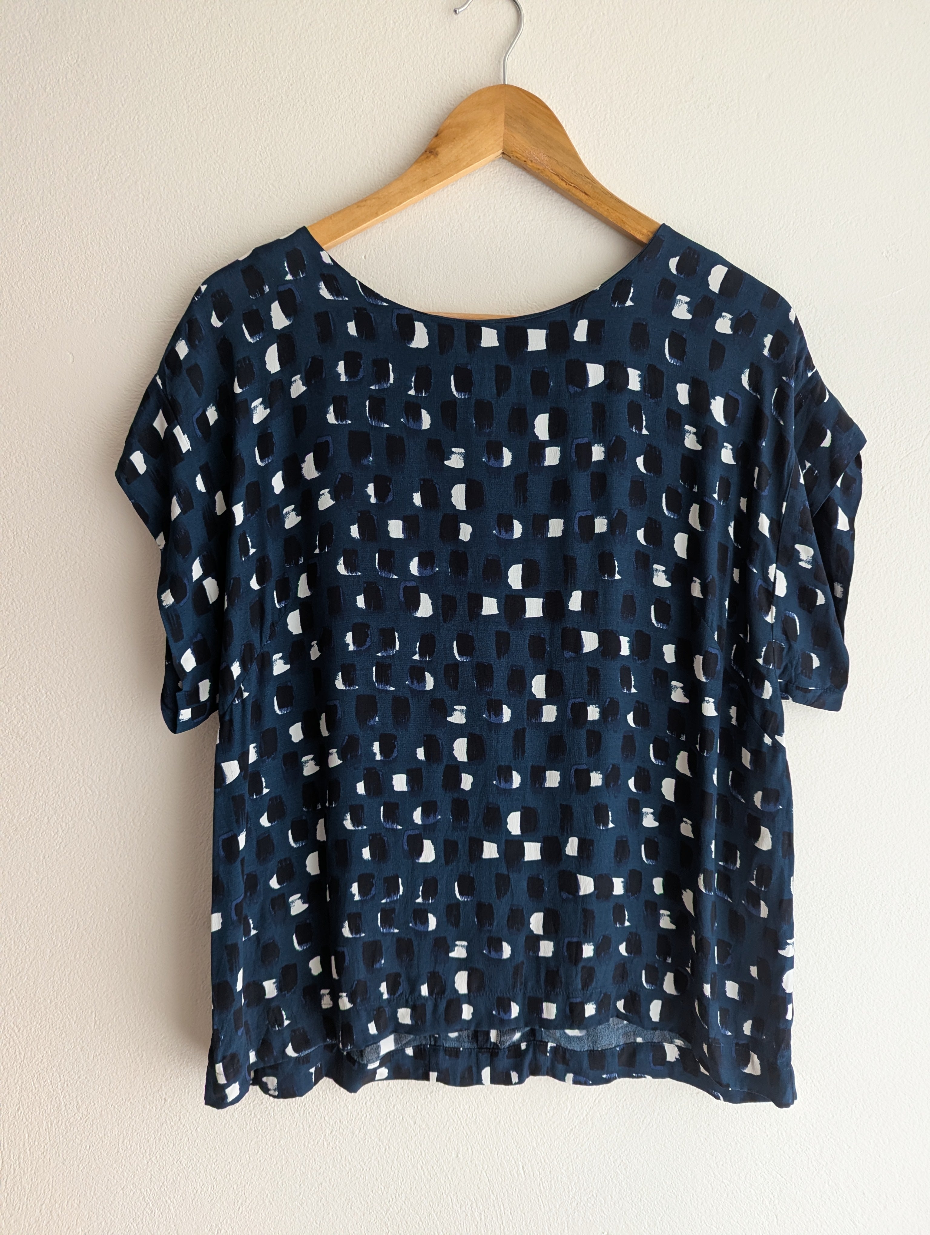 Veronika Maine Abstract Blouse