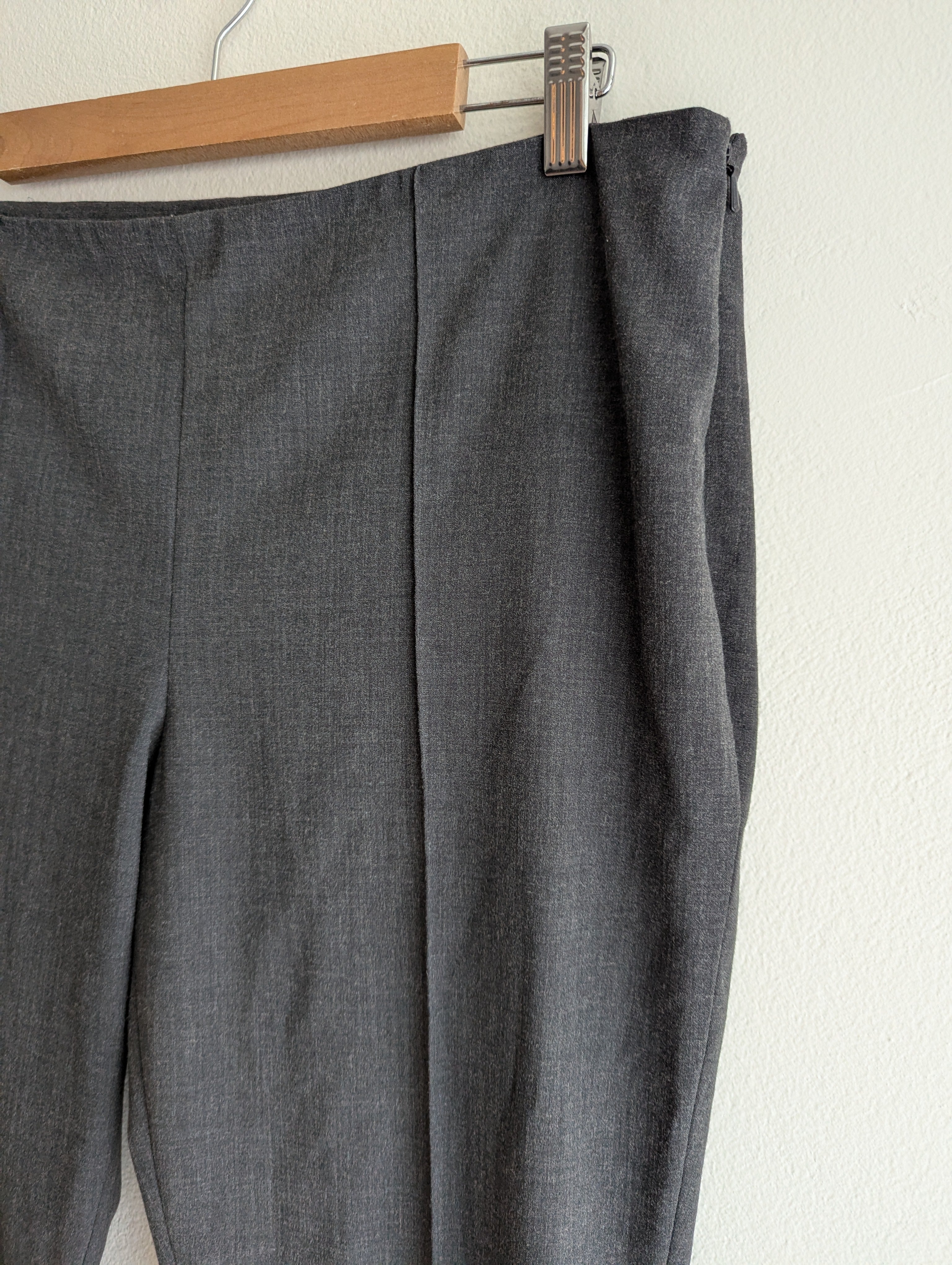 Laundry by Shelli Segal Pintuck Front Grey Trousers