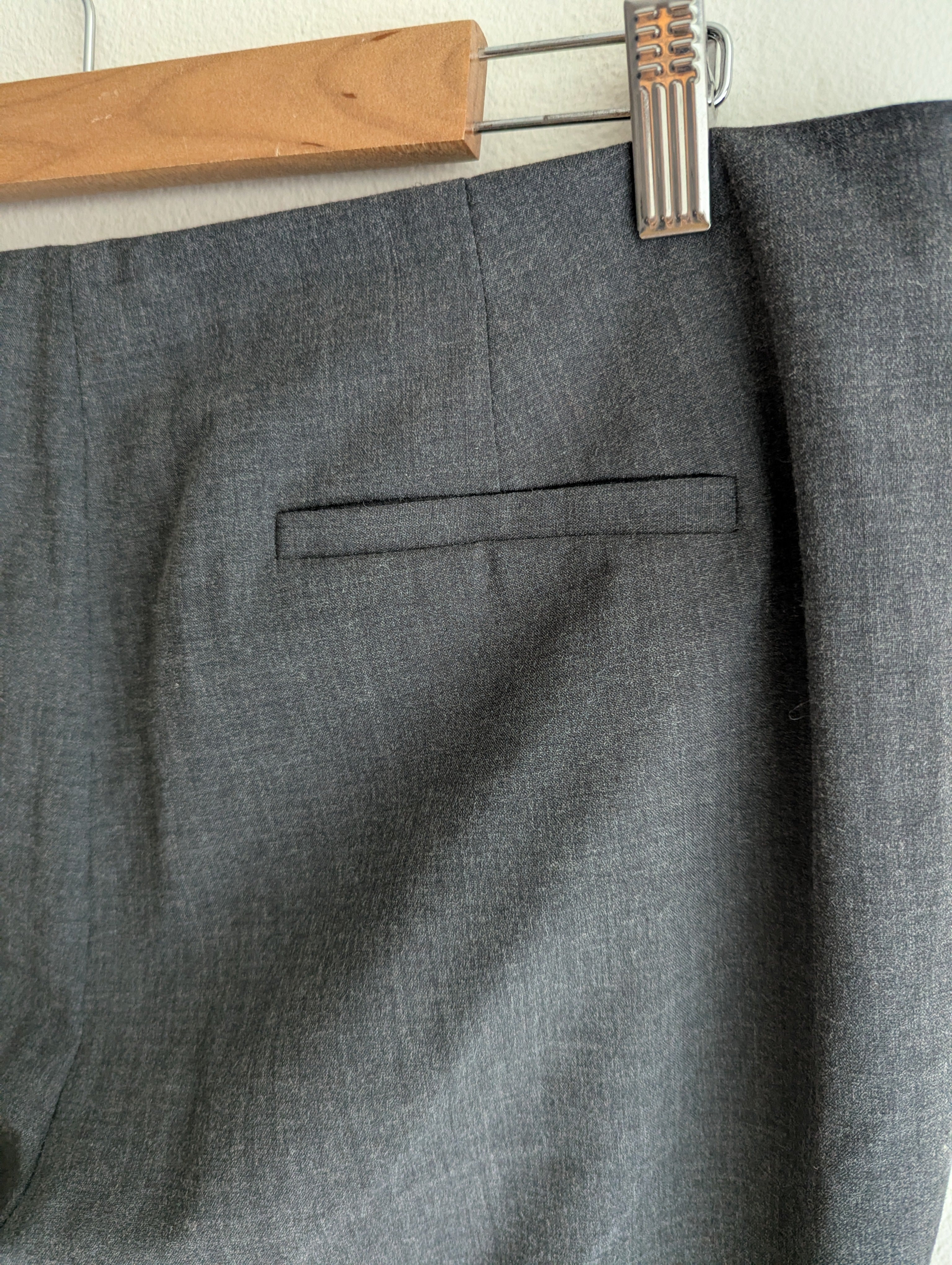 Laundry by Shelli Segal Pintuck Front Grey Trousers