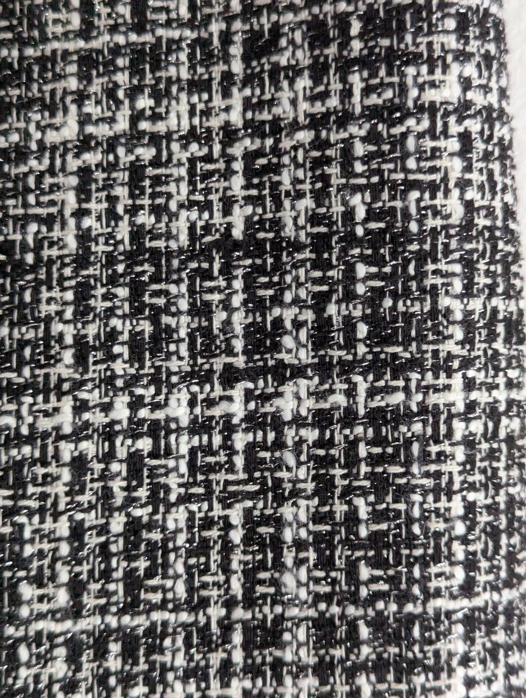 Review Tweed Black and White Skirt