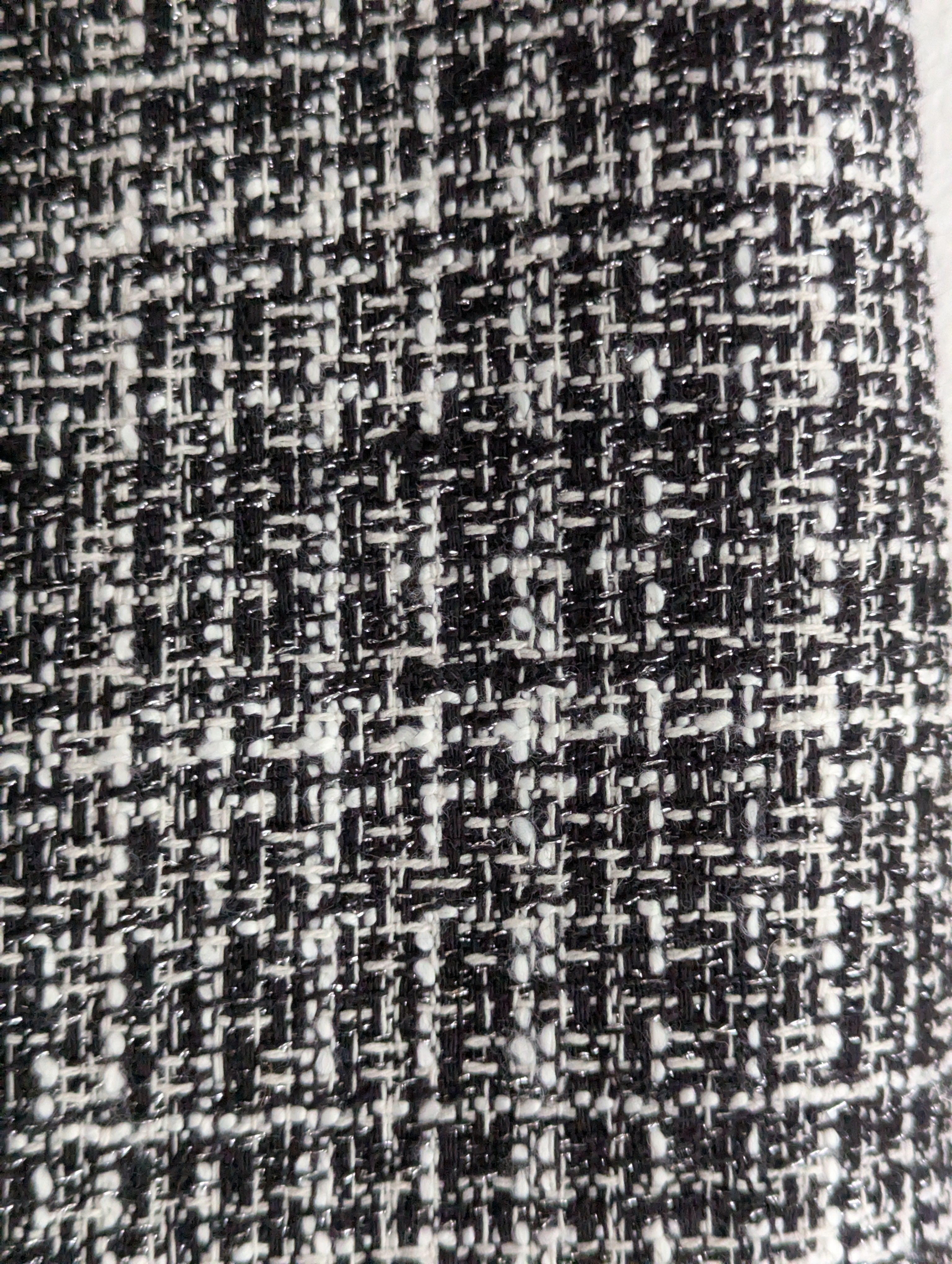 Review Tweed Black and White Skirt