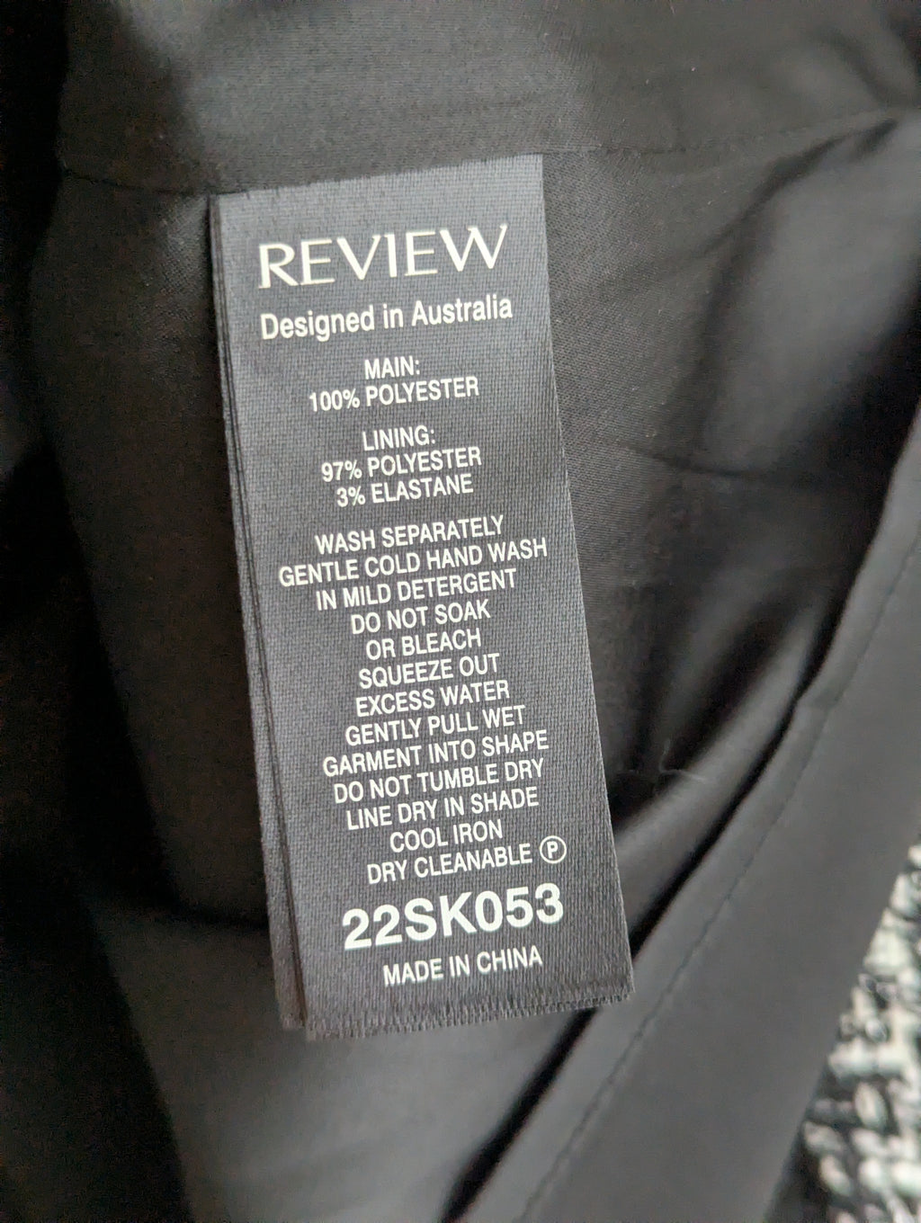 Review Tweed Black and White Skirt