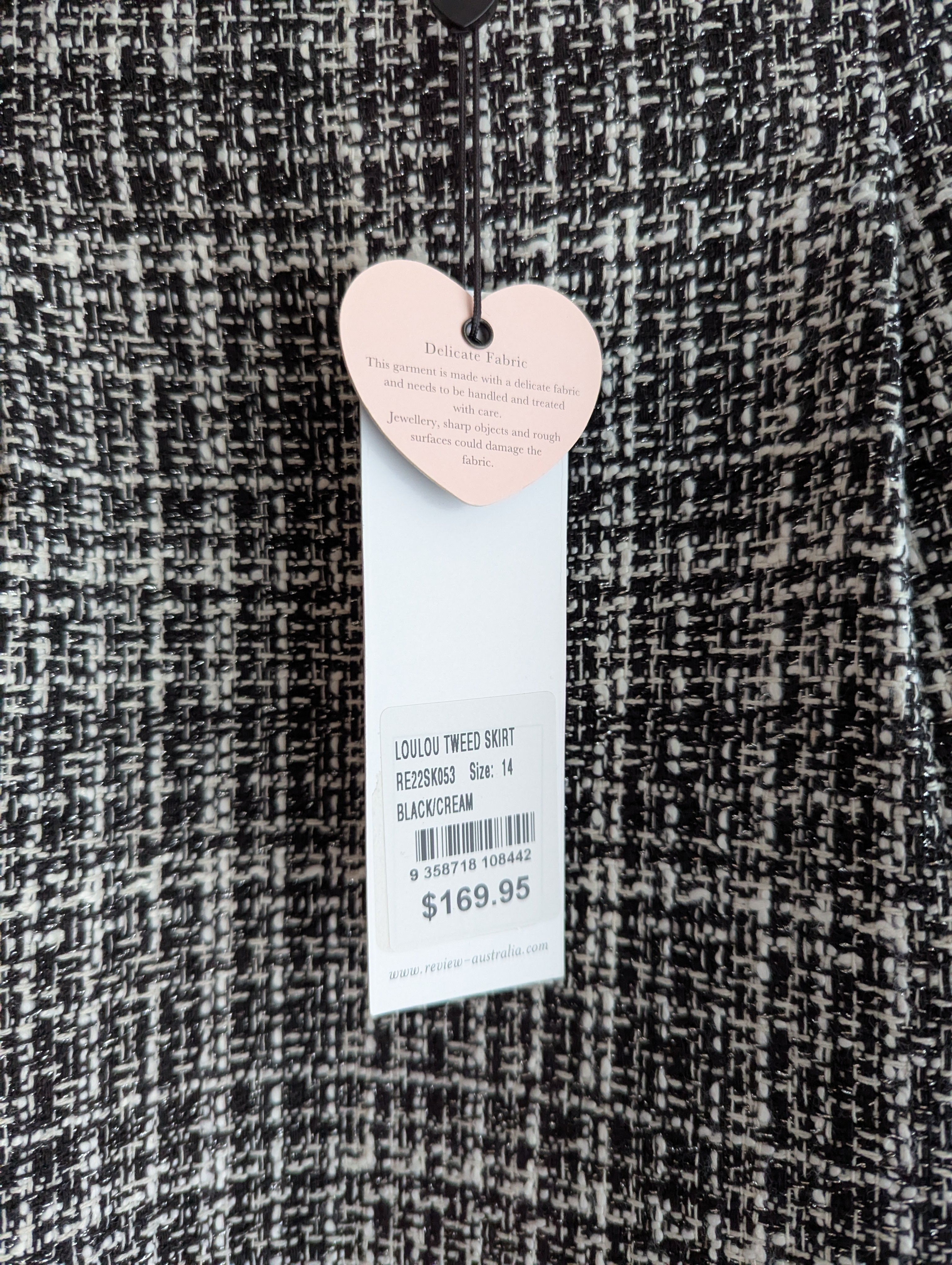 Review Tweed Black and White Skirt