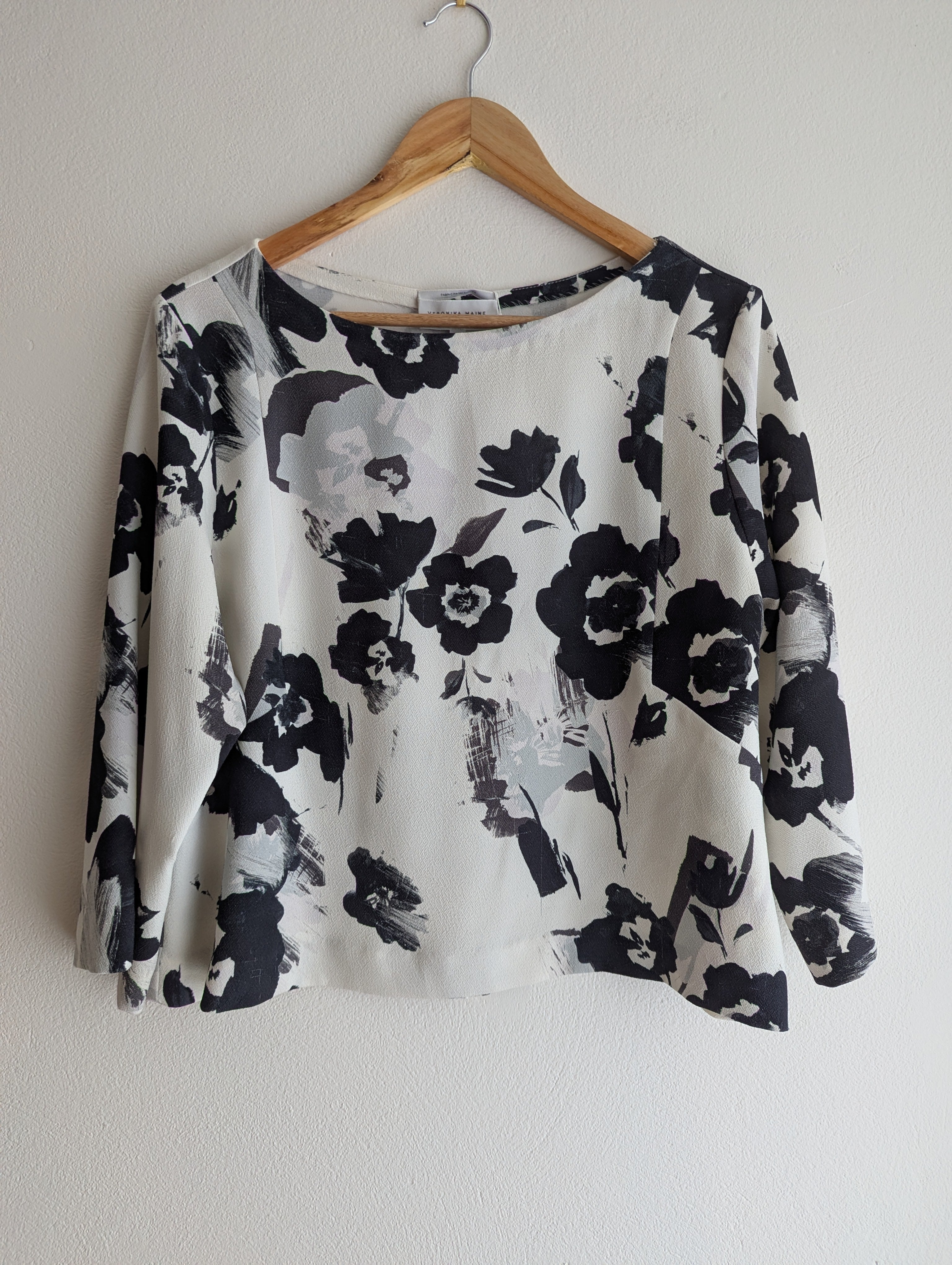 Veronika Maine Floral Top