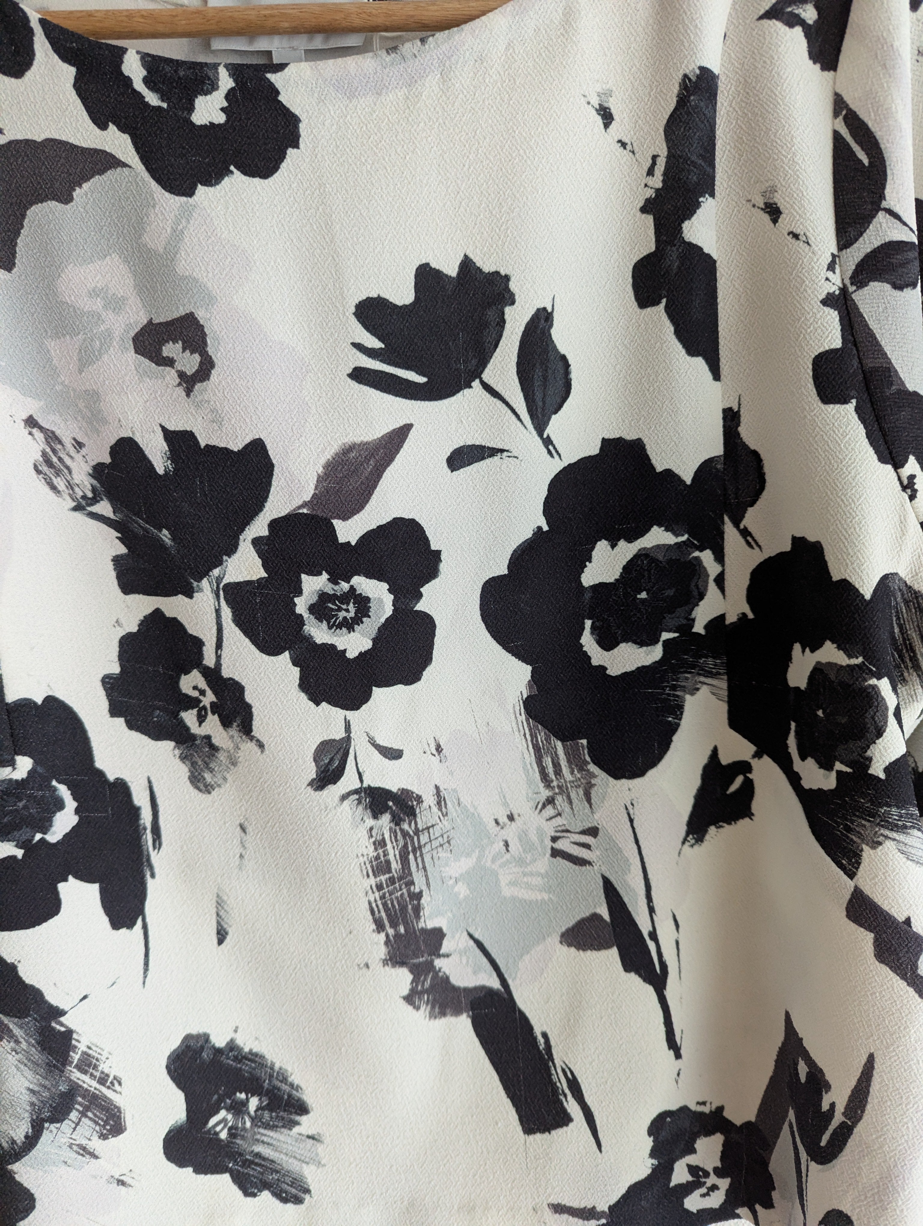 Veronika Maine Floral Top