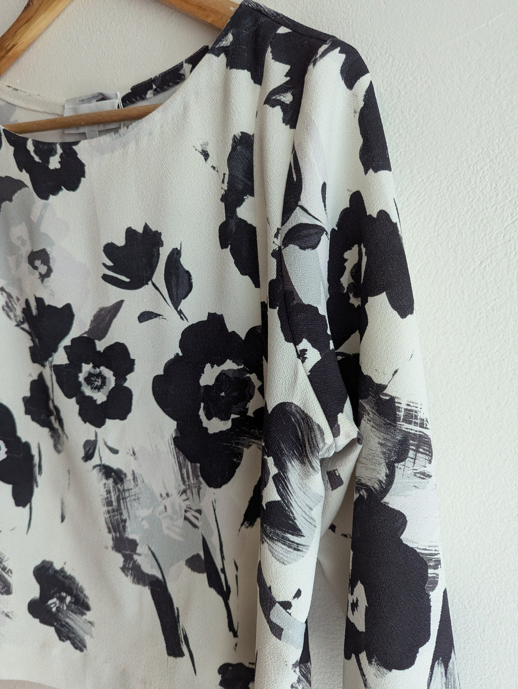 Veronika Maine Floral Top