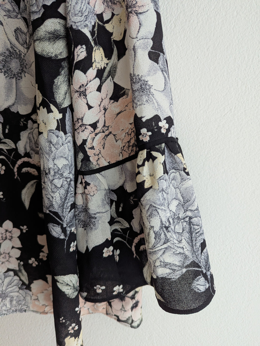 Veronika Maine Floral Blouse