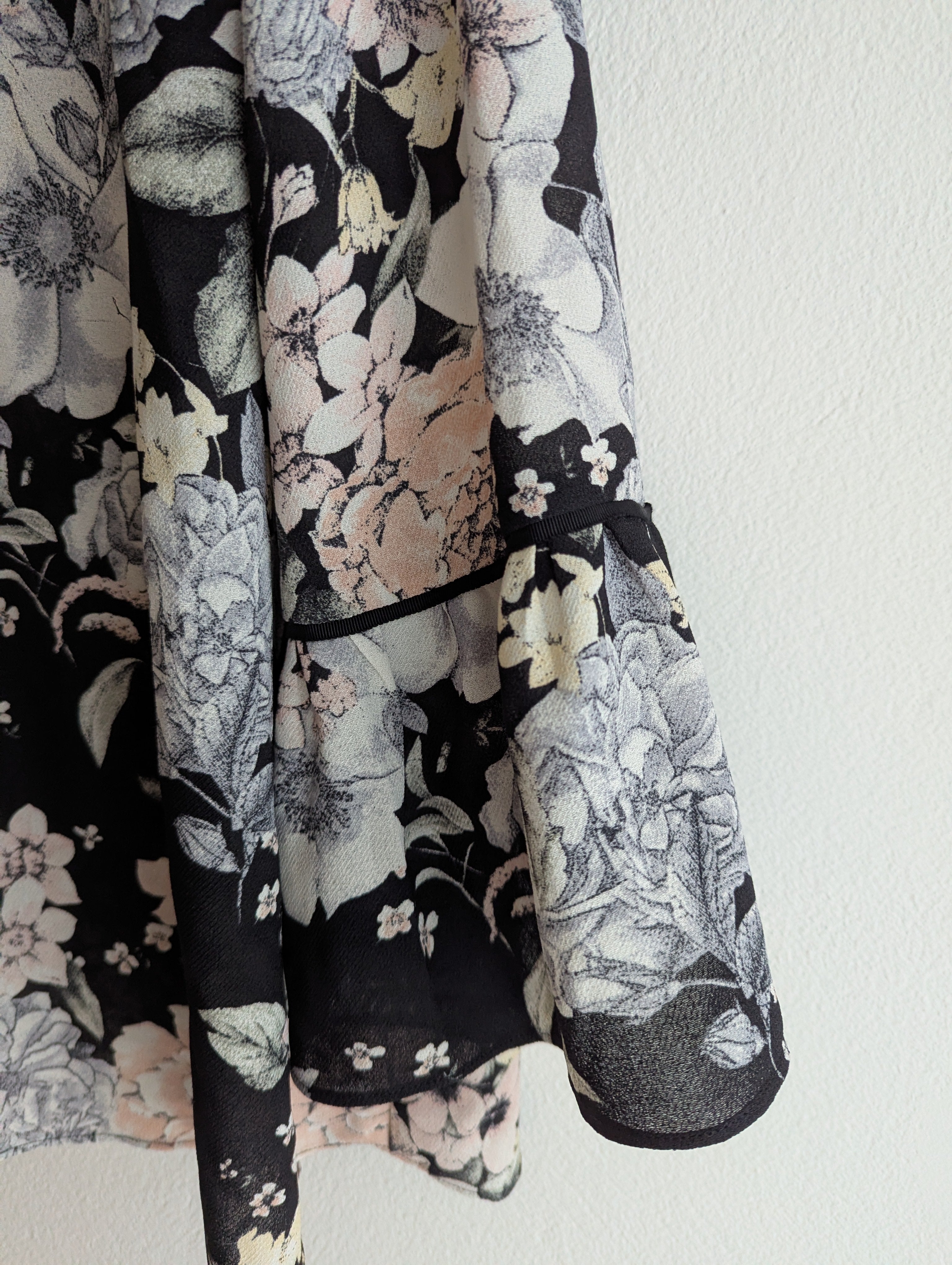 Veronika Maine Floral Blouse