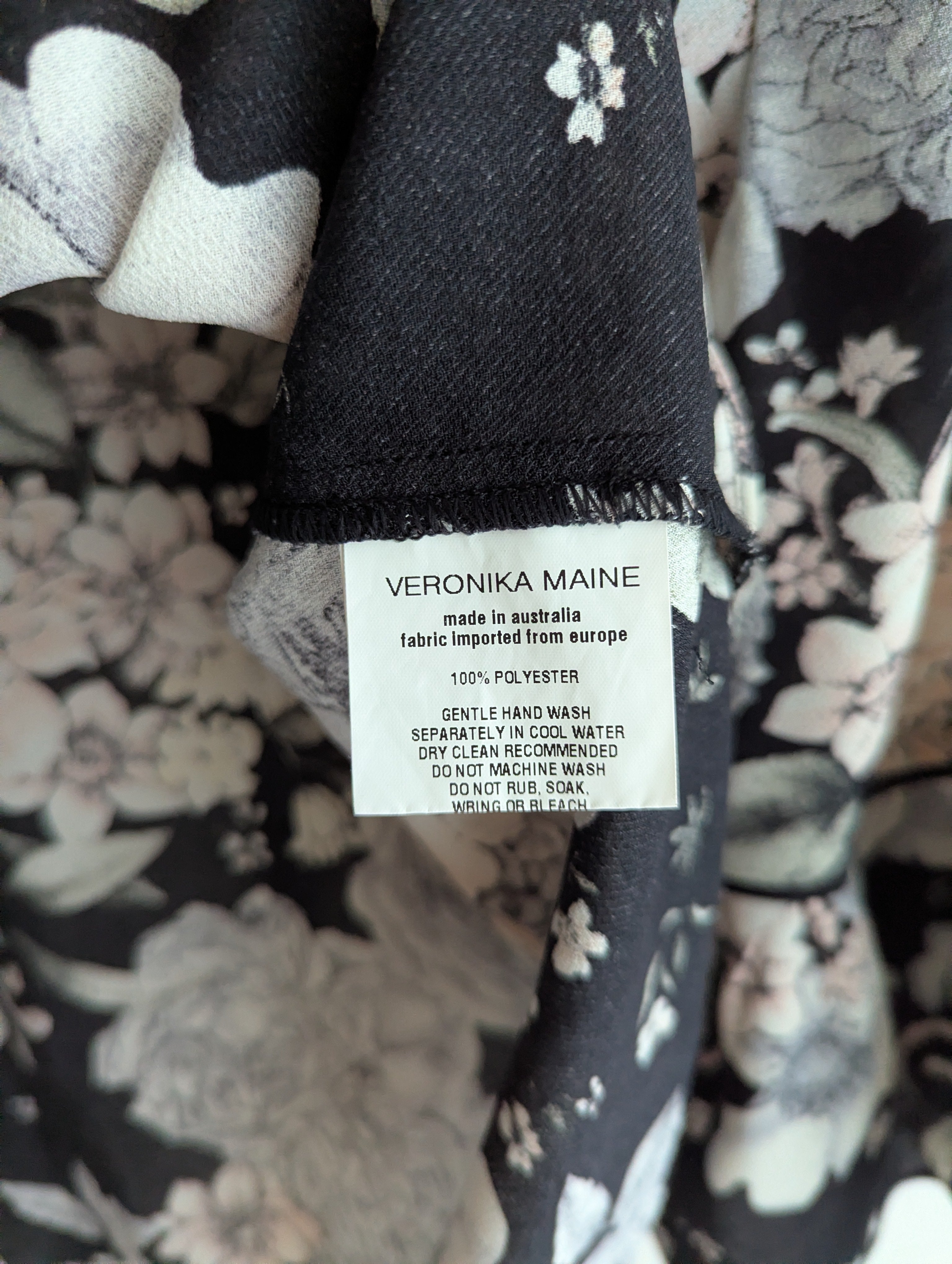 Veronika Maine Floral Blouse