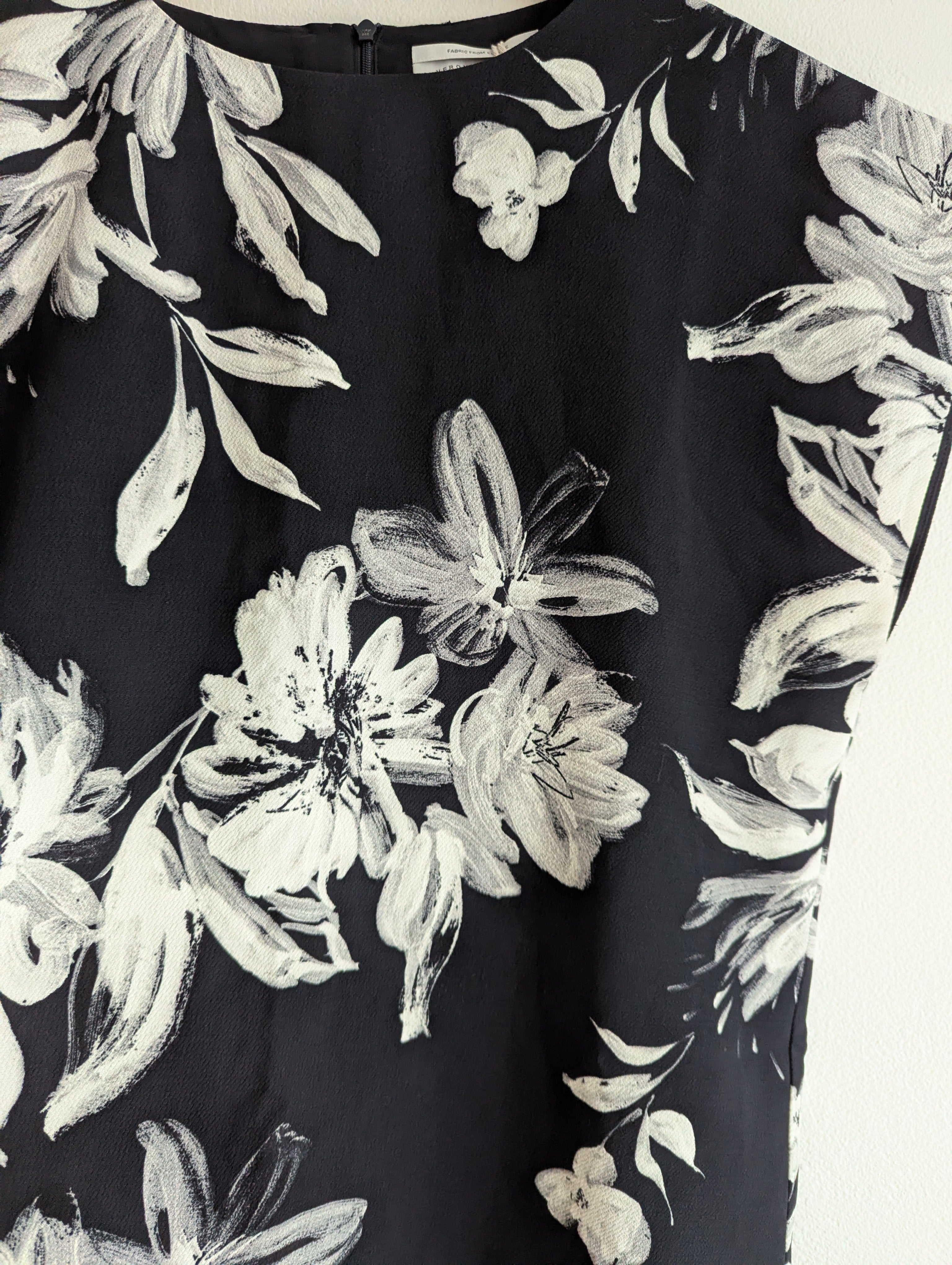 Veronika Maine Black Floral Sleeveless Blouse