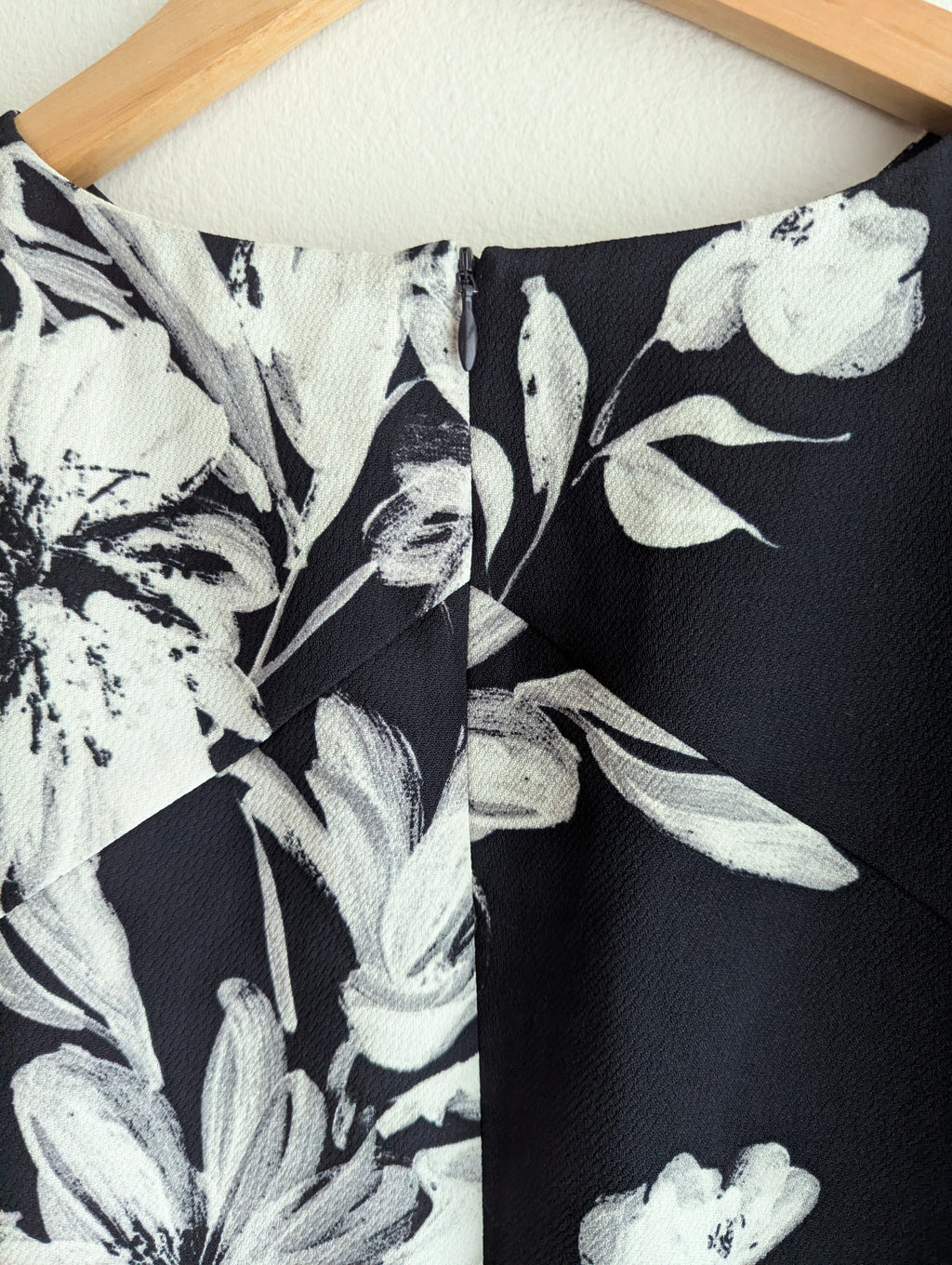 Veronika Maine Black Floral Sleeveless Blouse