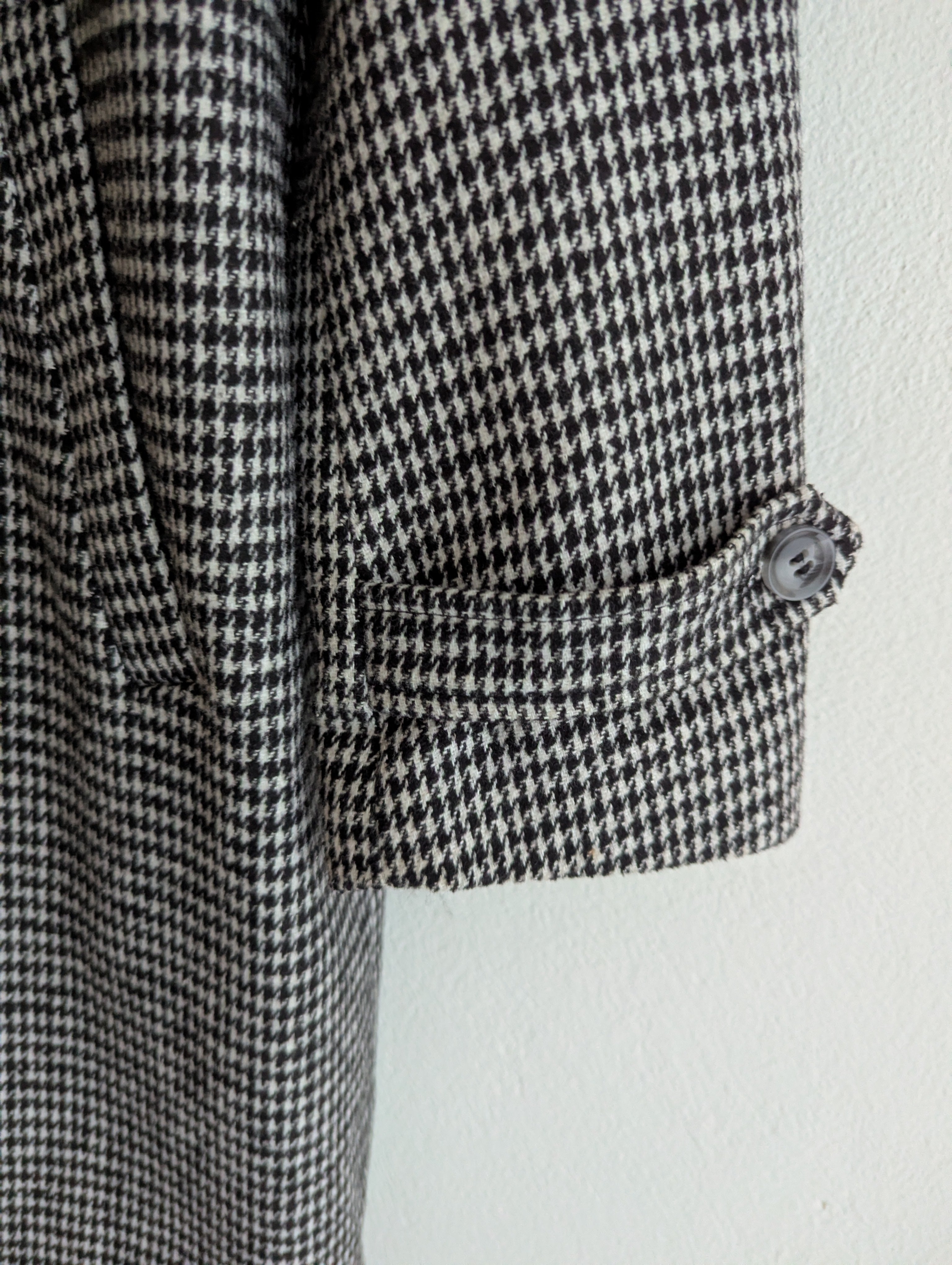 Atmos&Here Houndstooth Coat