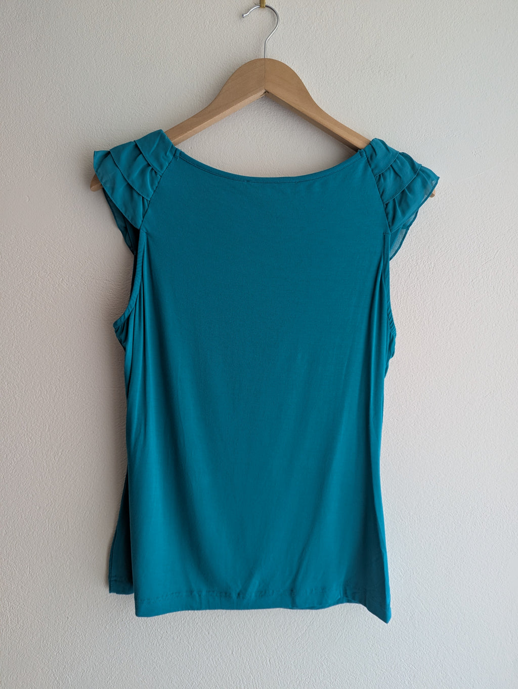 Review Teal Ruffle Top