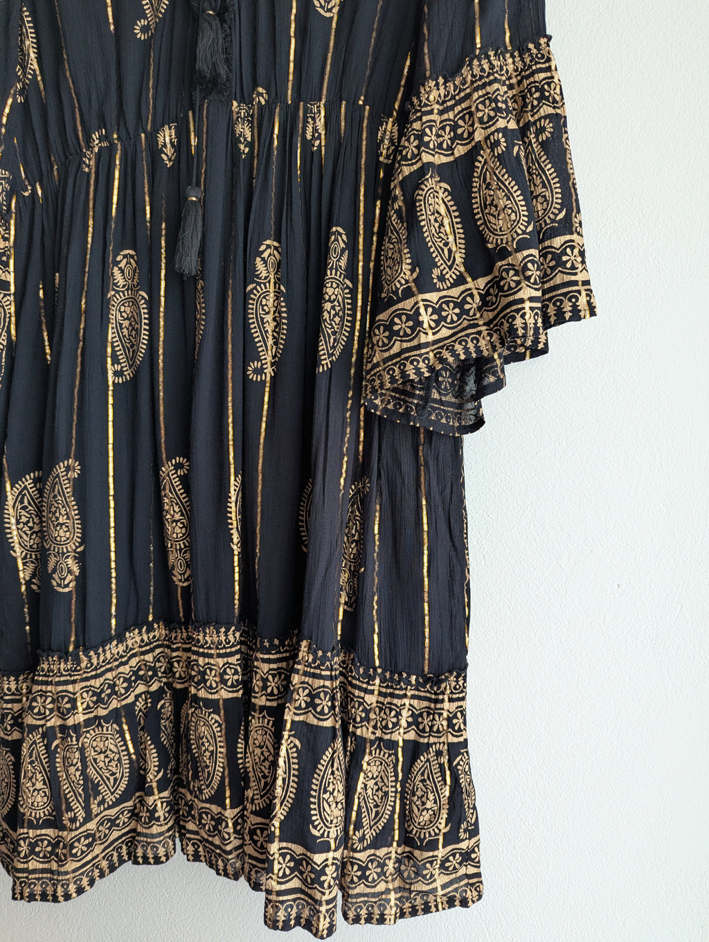 Caroline Morgan Black & Gold Paisley Print Dress