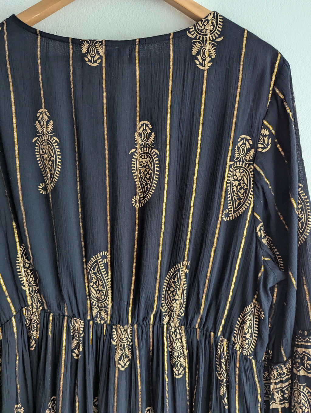 Caroline Morgan Black & Gold Paisley Print Dress