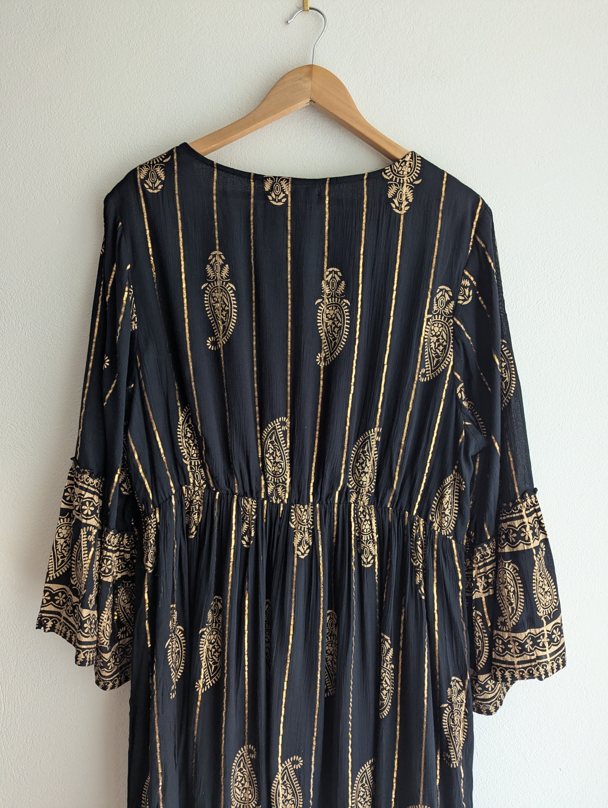 Caroline Morgan Black & Gold Paisley Print Dress