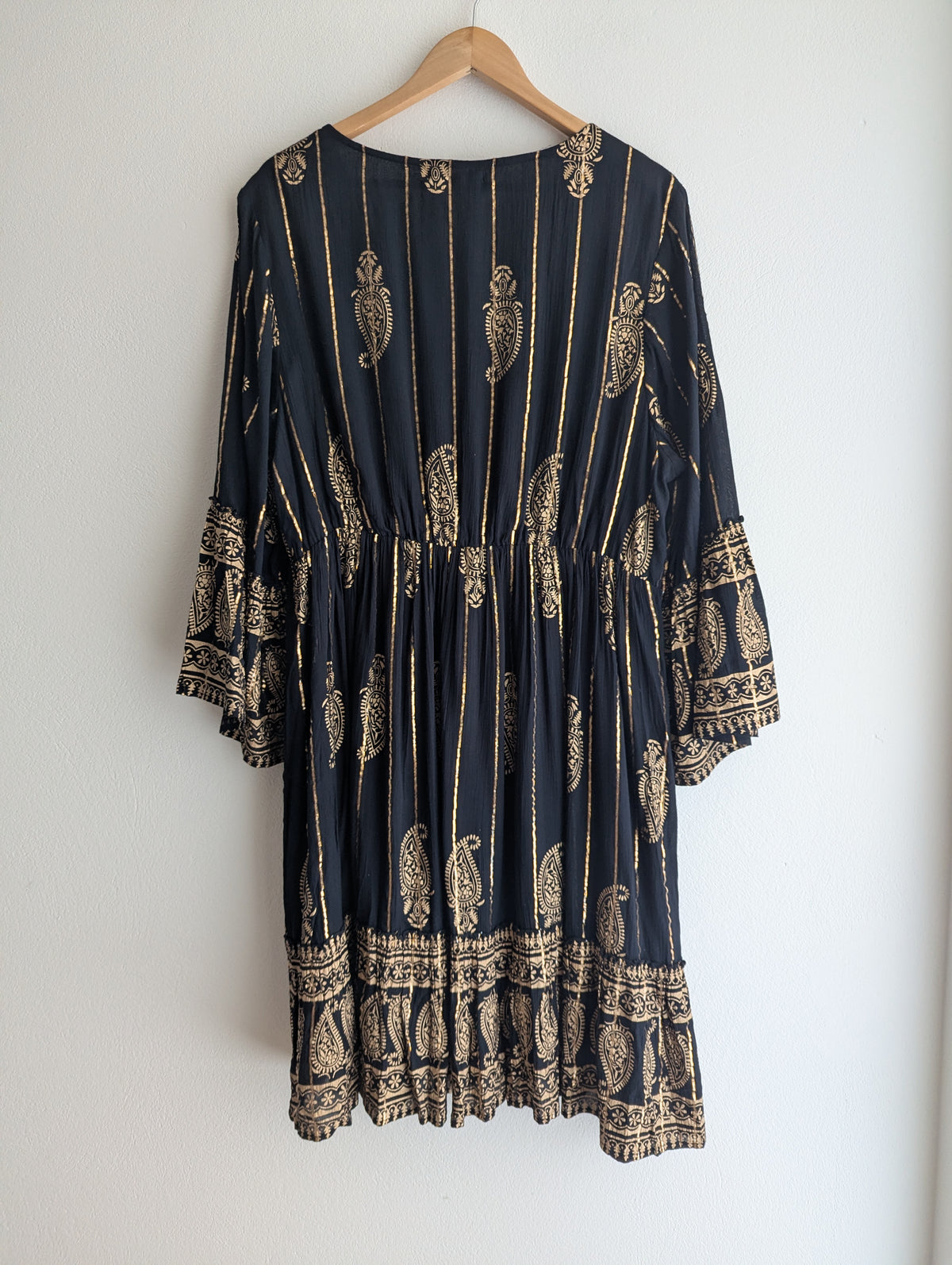 Caroline Morgan Black & Gold Paisley Print Dress