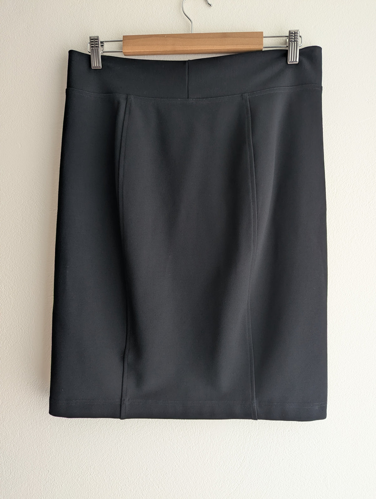 Review Black Ponte Skirt