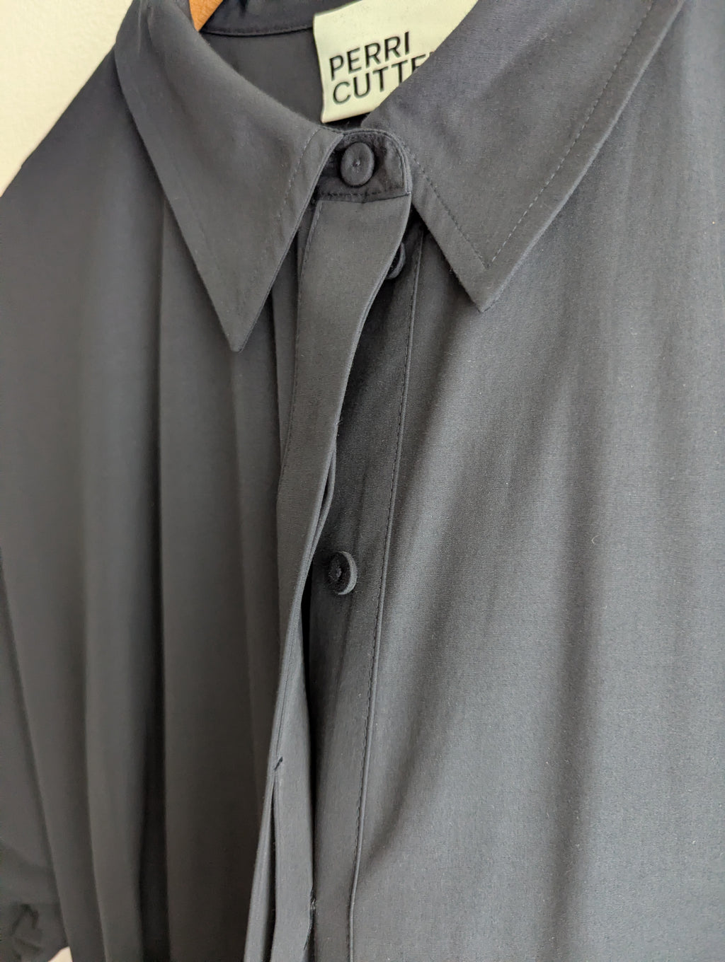 Perri Cutten Black Dolman Midi Dress