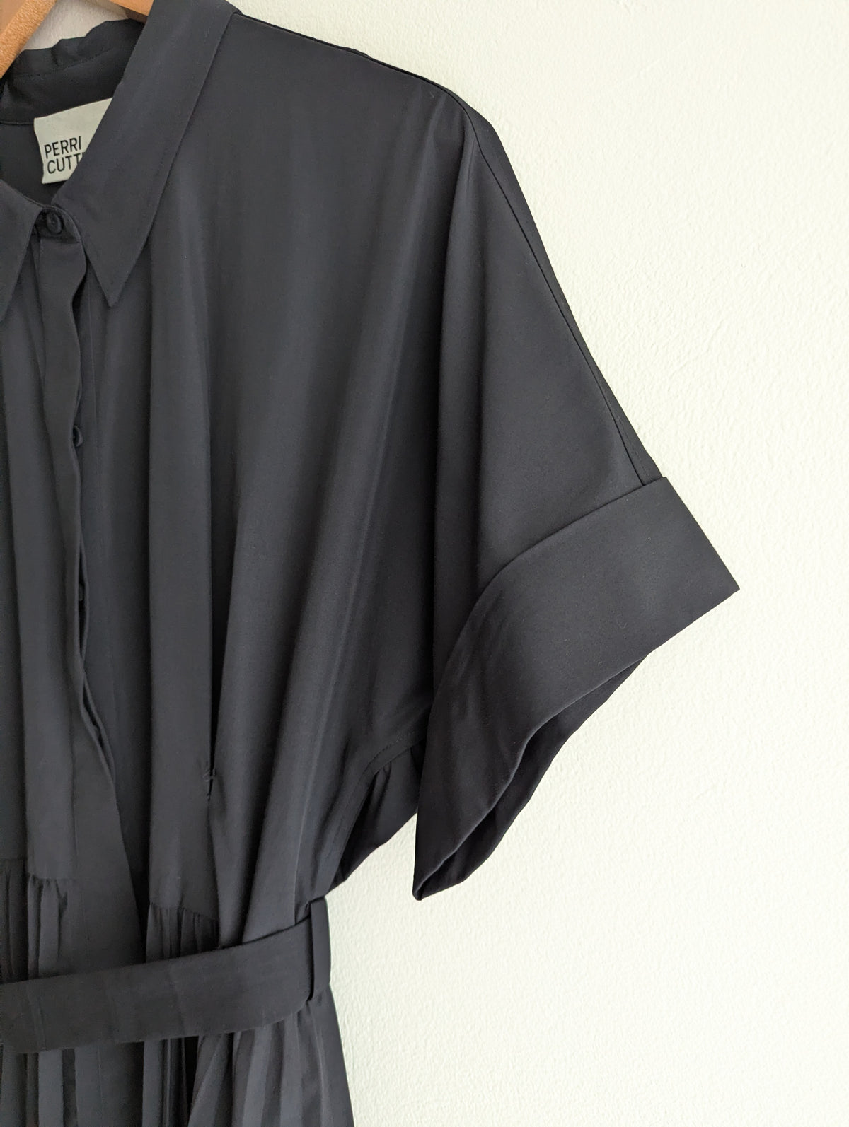 Perri Cutten Black Dolman Midi Dress