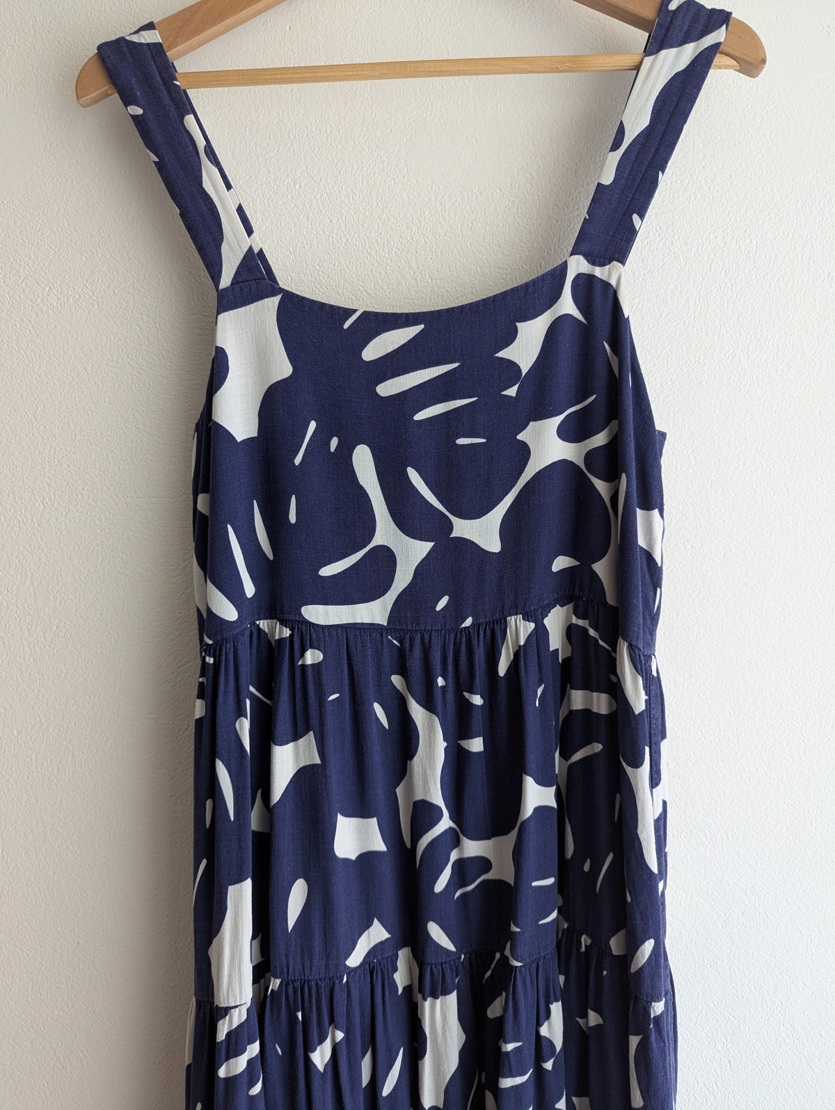 Mister Zimi Navy & White Leaf Print Midi Dress