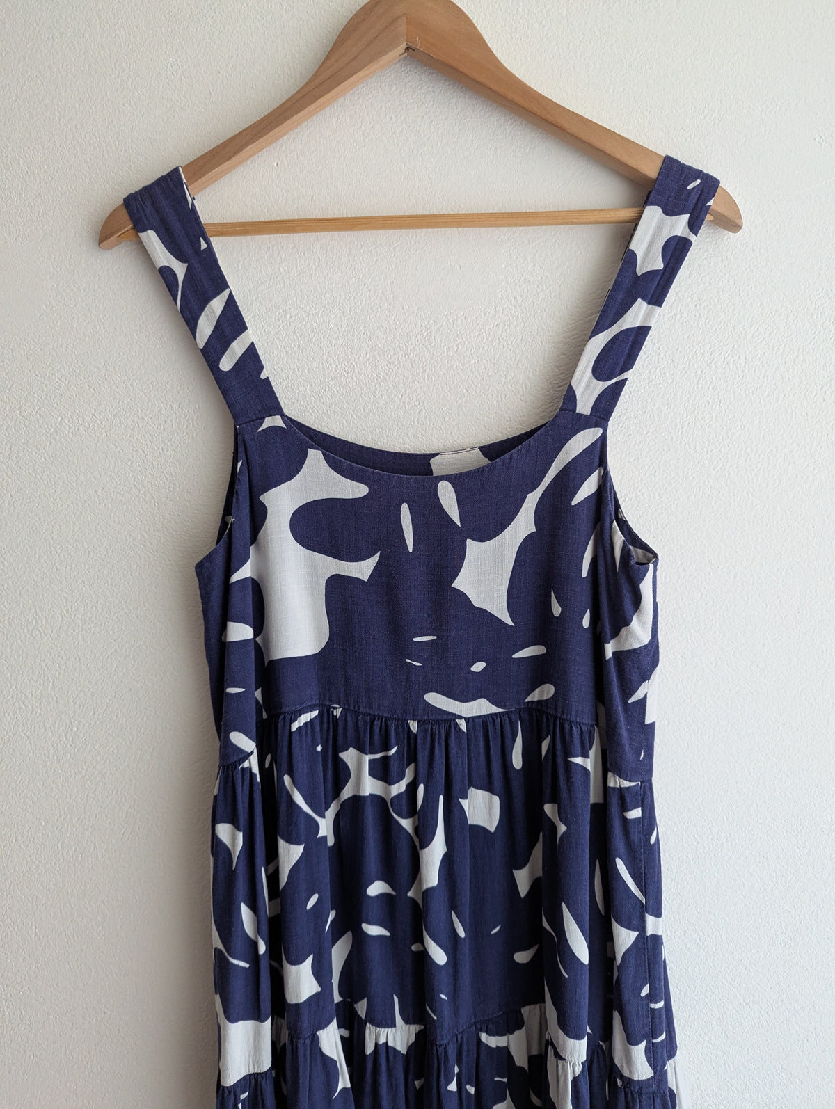 Mister Zimi Navy & White Leaf Print Midi Dress