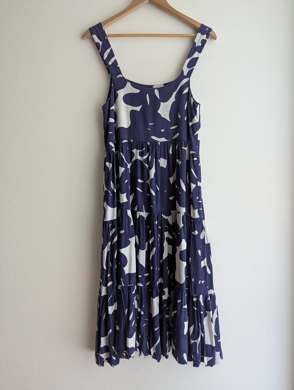 Mister Zimi Navy & White Leaf Print Midi Dress