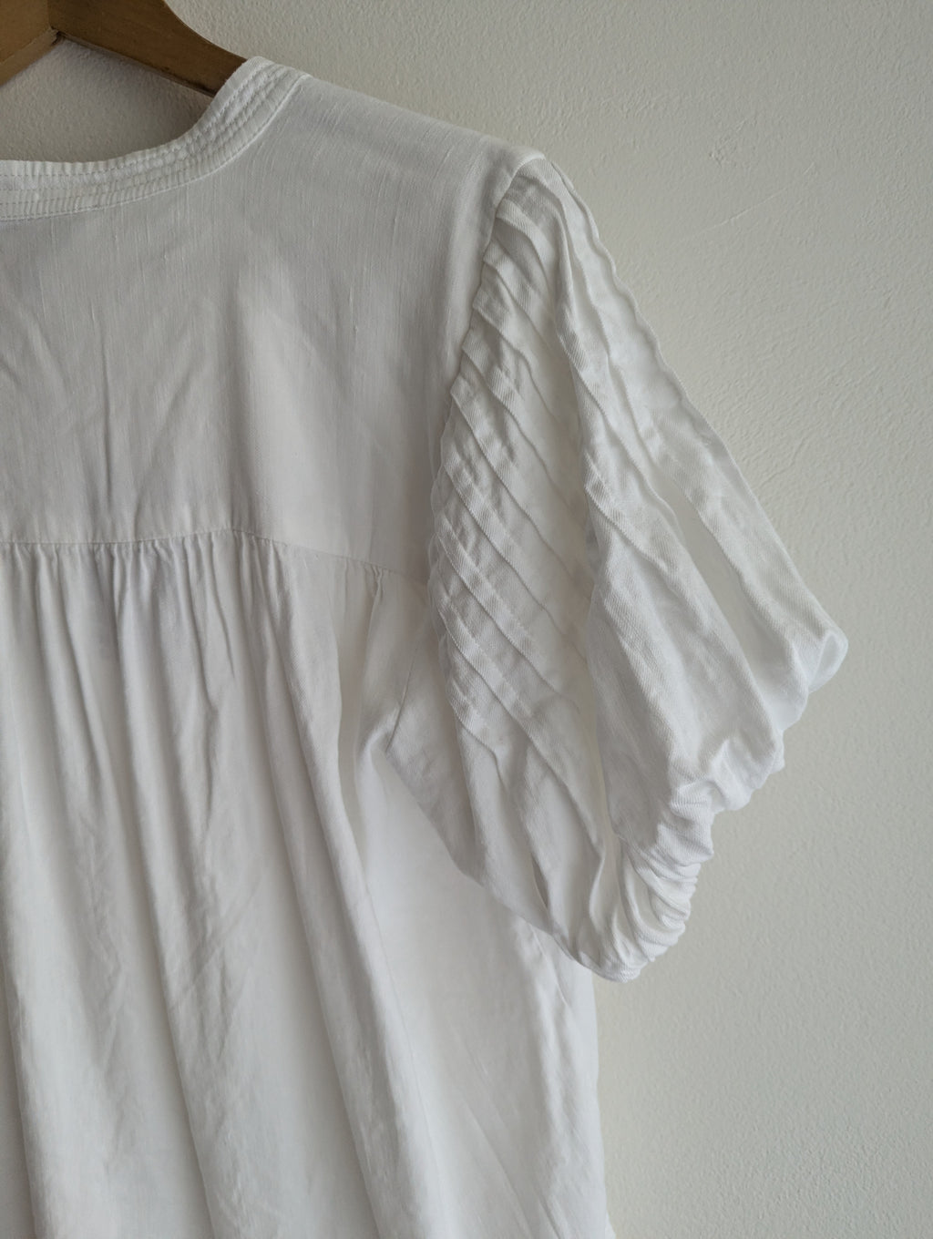 Basque Petite White Linen-Blend Top