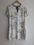 Cue In The City Floral Shift Dress