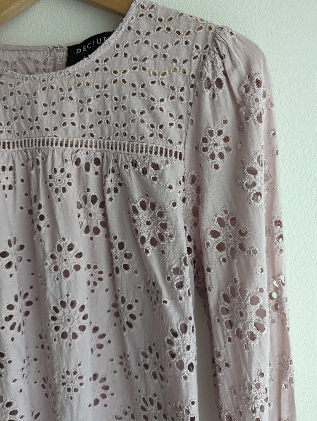 Decjuba Dusty Pink Broderie Anglaise Top