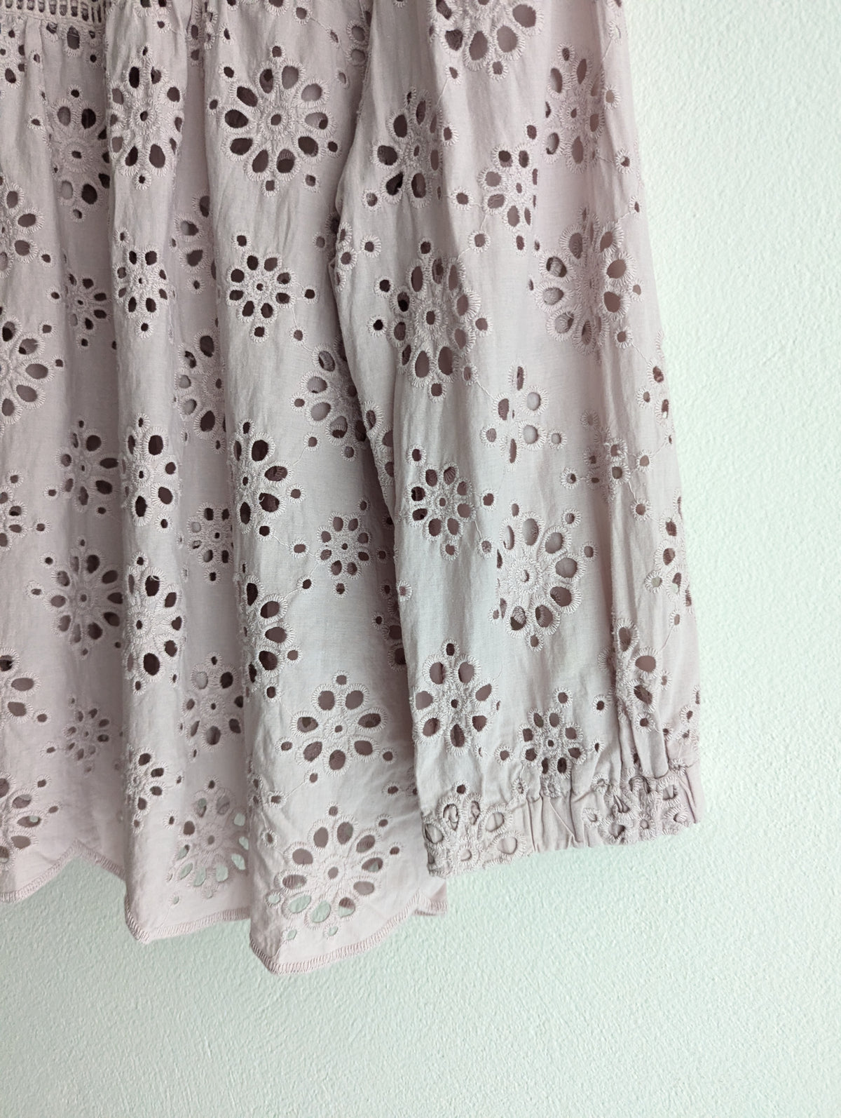 Decjuba Dusty Pink Broderie Anglaise Top
