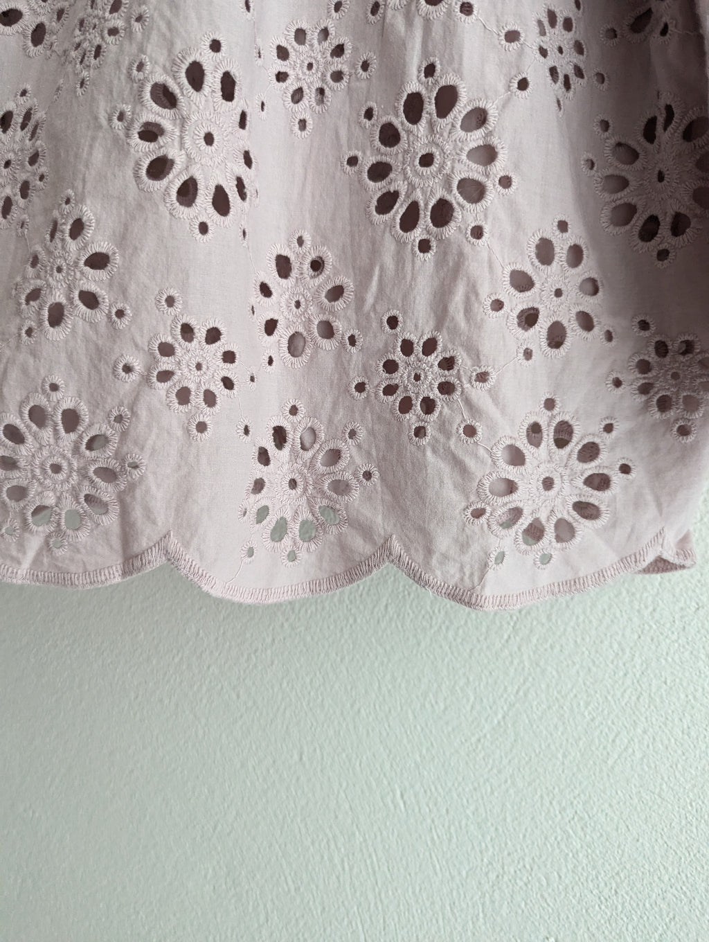 Decjuba Dusty Pink Broderie Anglaise Top