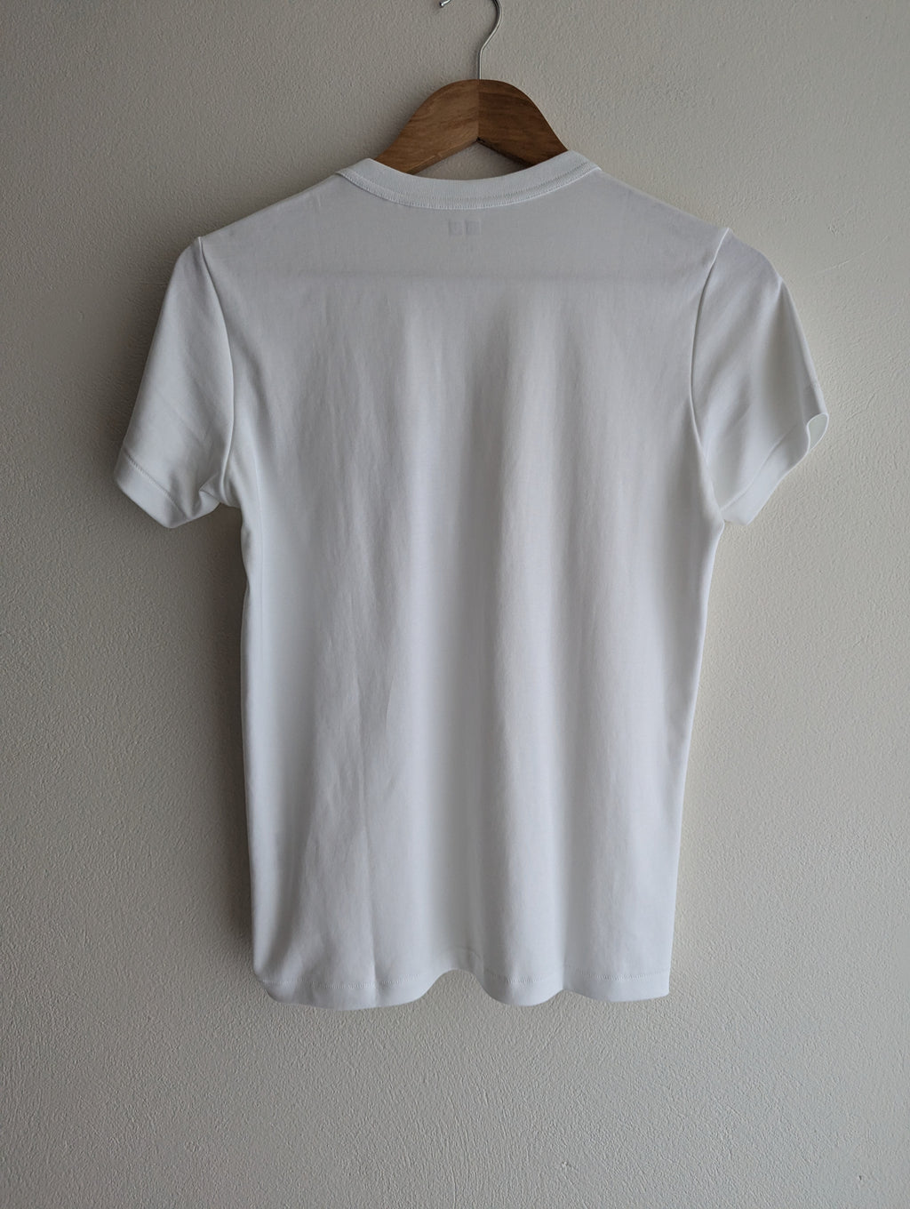 Uniqlo White Crew Neck Tee