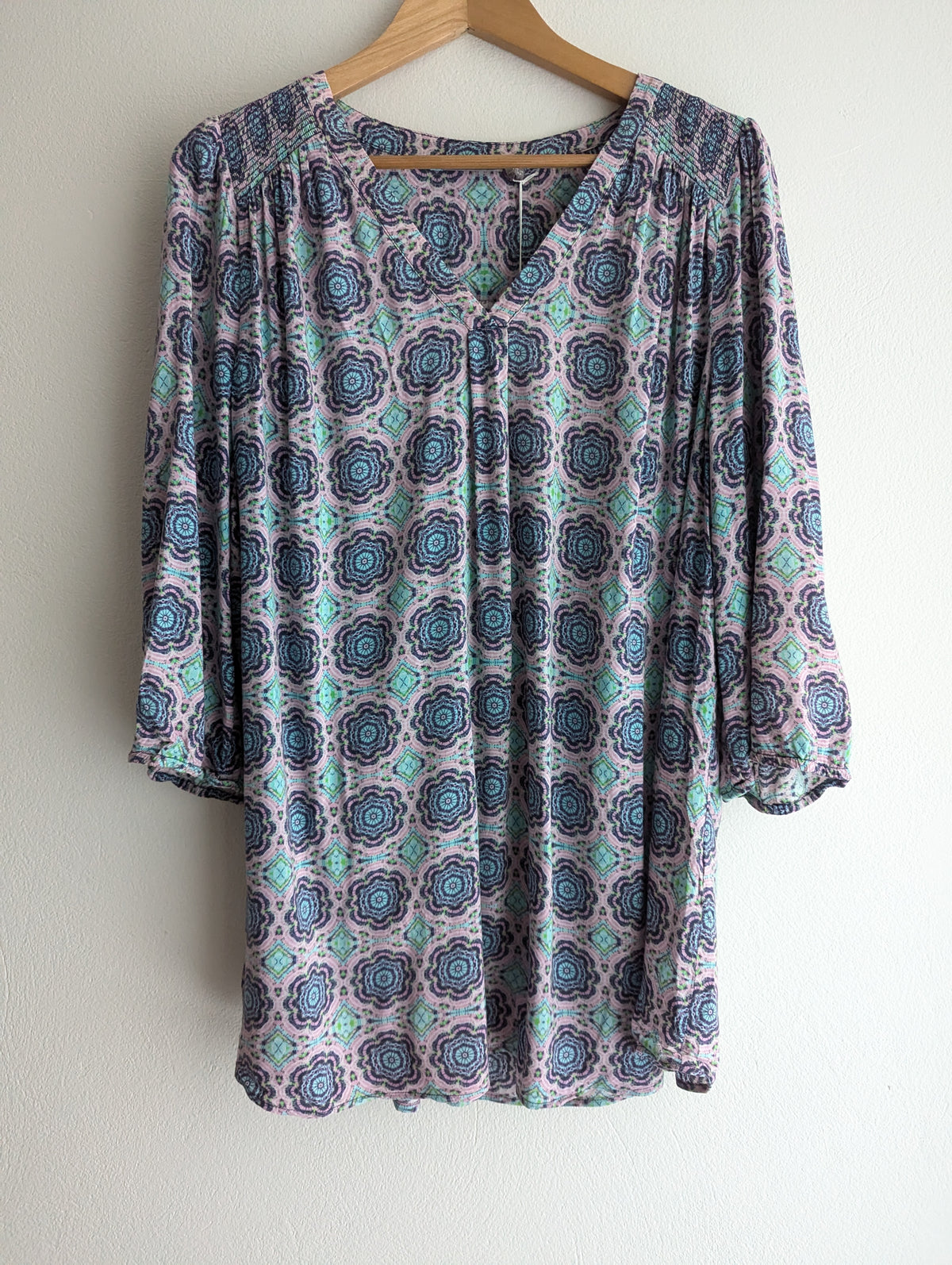 Sussan Geometric Floral Top