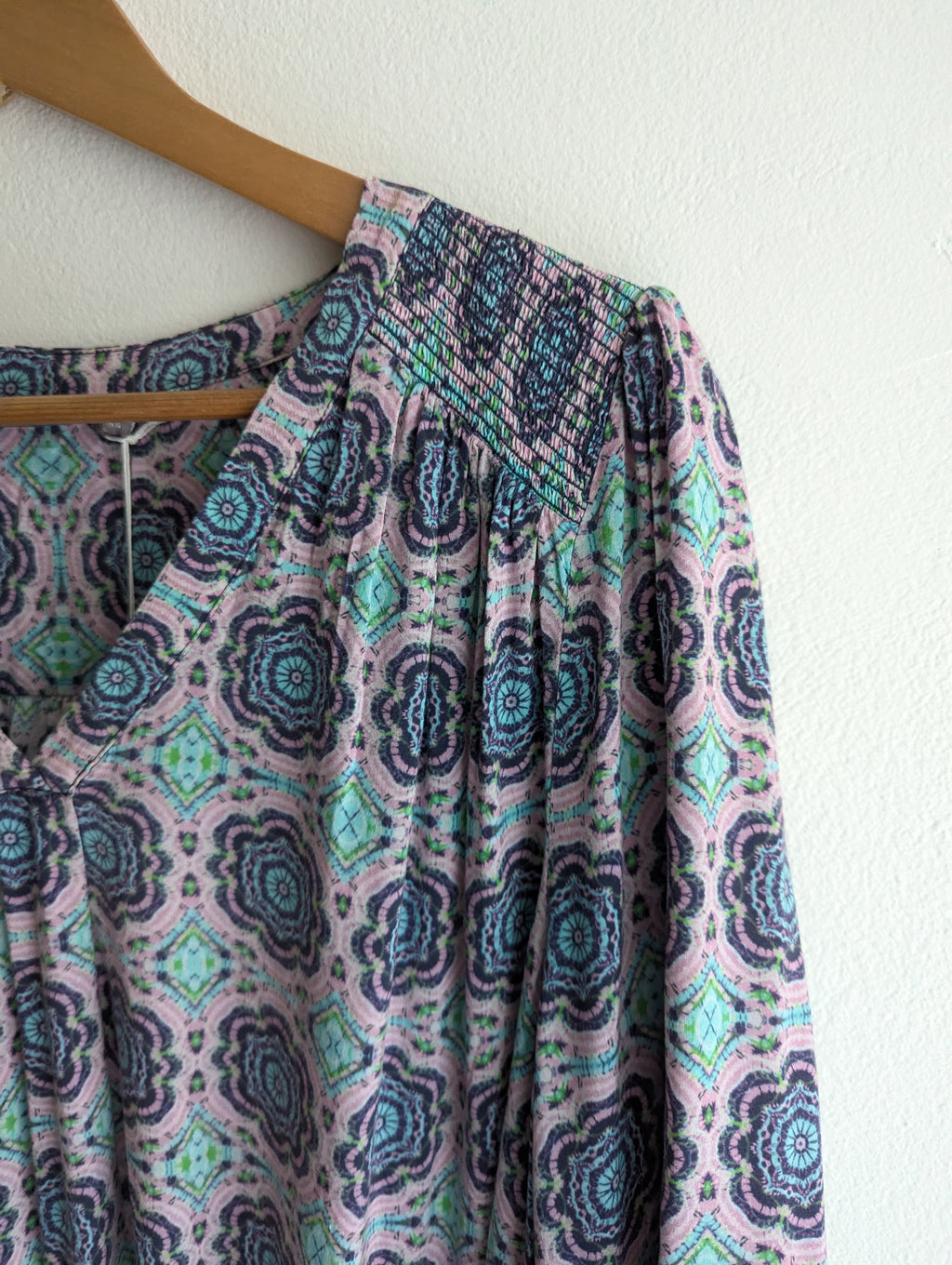 Sussan Geometric Floral Top