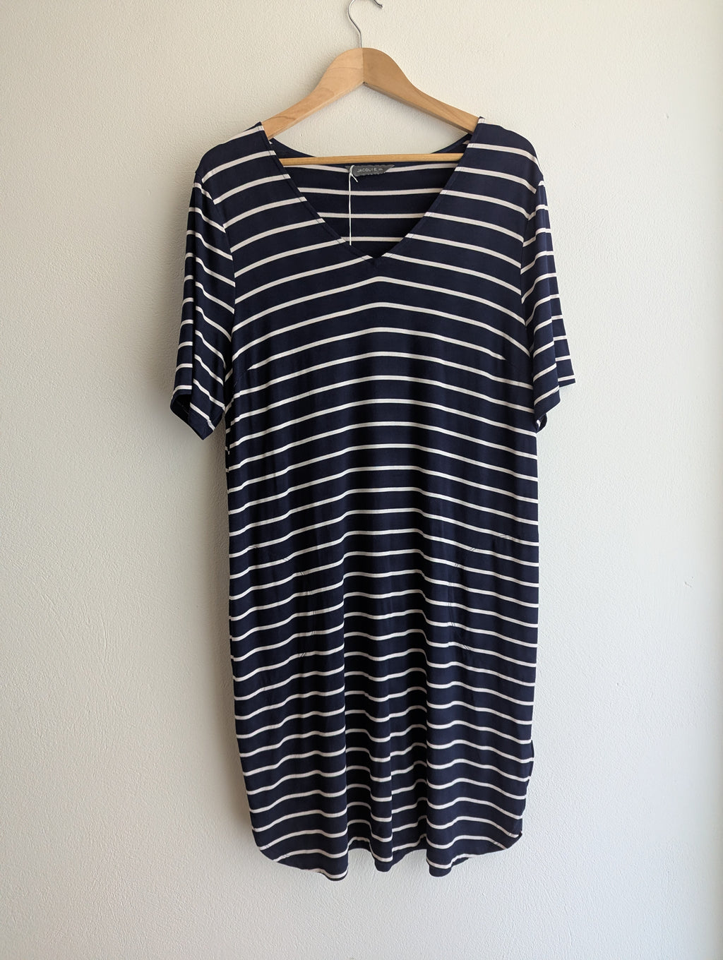 Jacqui e Navy and White Stripe T-Shirt Dress