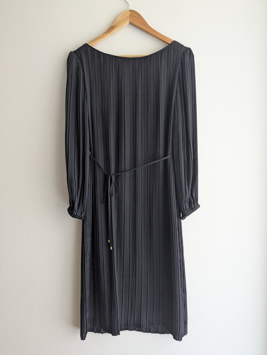 Witchery Black Pleated Midi Dress